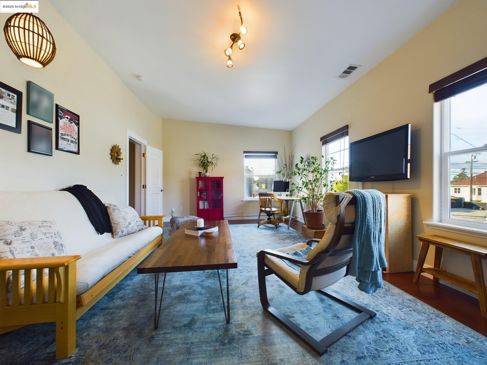Detail Gallery Image 20 of 40 For 1488 14th St a,  Oakland,  CA 94607 - 2 Beds | 1 Baths