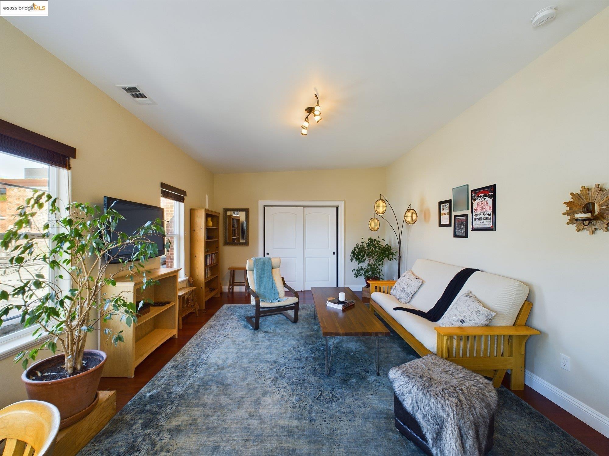Detail Gallery Image 26 of 40 For 1488 14th St a,  Oakland,  CA 94607 - 2 Beds | 1 Baths