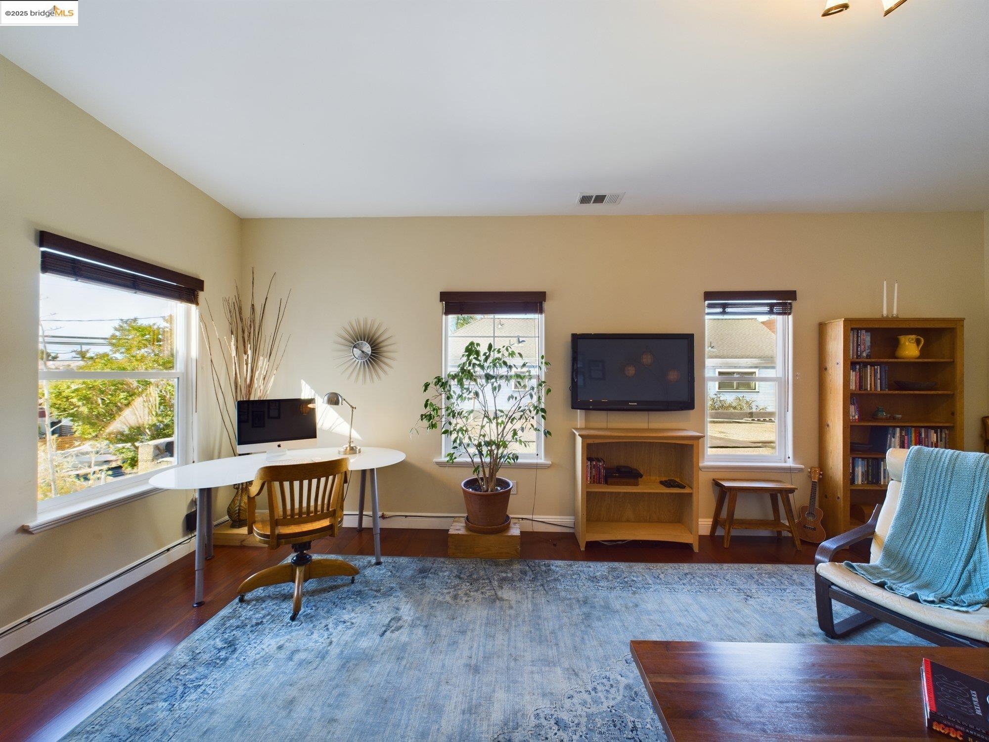 Detail Gallery Image 28 of 40 For 1488 14th St a,  Oakland,  CA 94607 - 2 Beds | 1 Baths