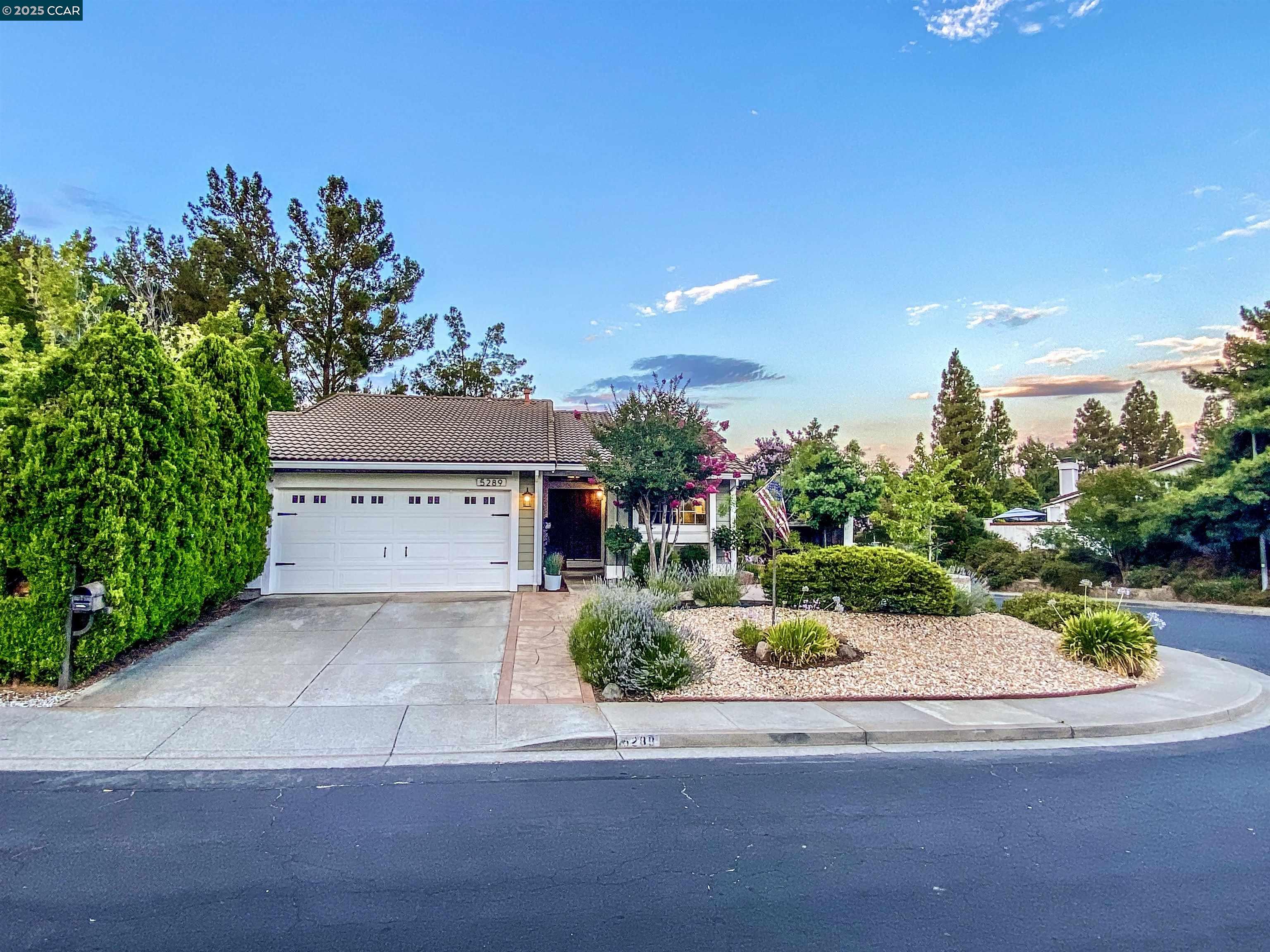 Detail Gallery Image 1 of 1 For 5289 Grasswood Court, Concord,  CA 94521 - 2 Beds | 2 Baths