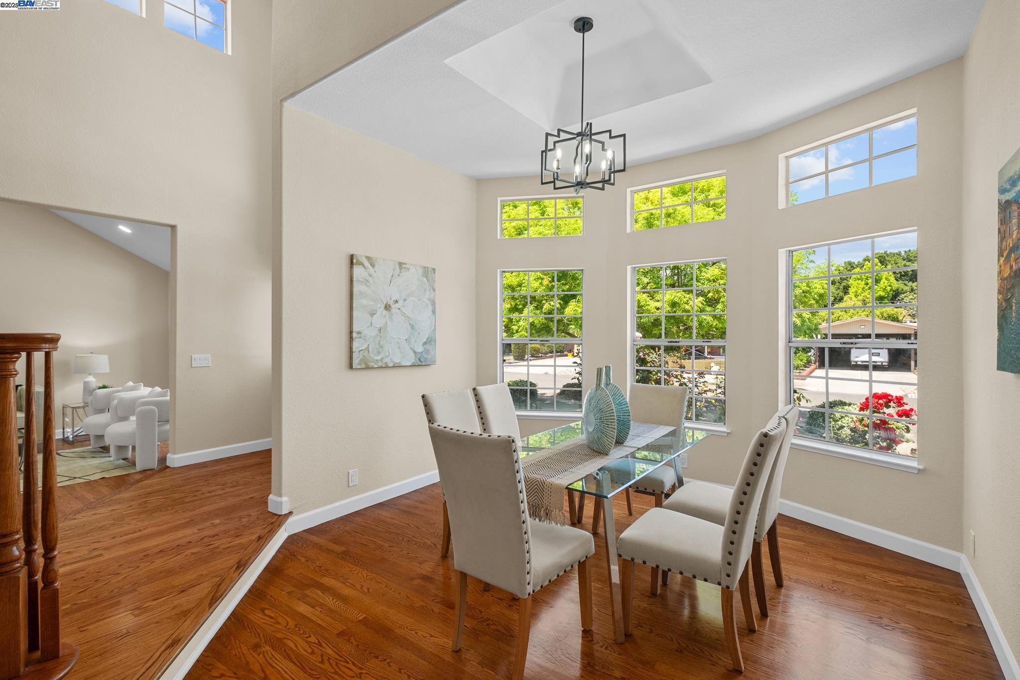 Detail Gallery Image 13 of 60 For 2316 Tulip Rd, San Jose,  CA 95128 - 4 Beds | 3 Baths