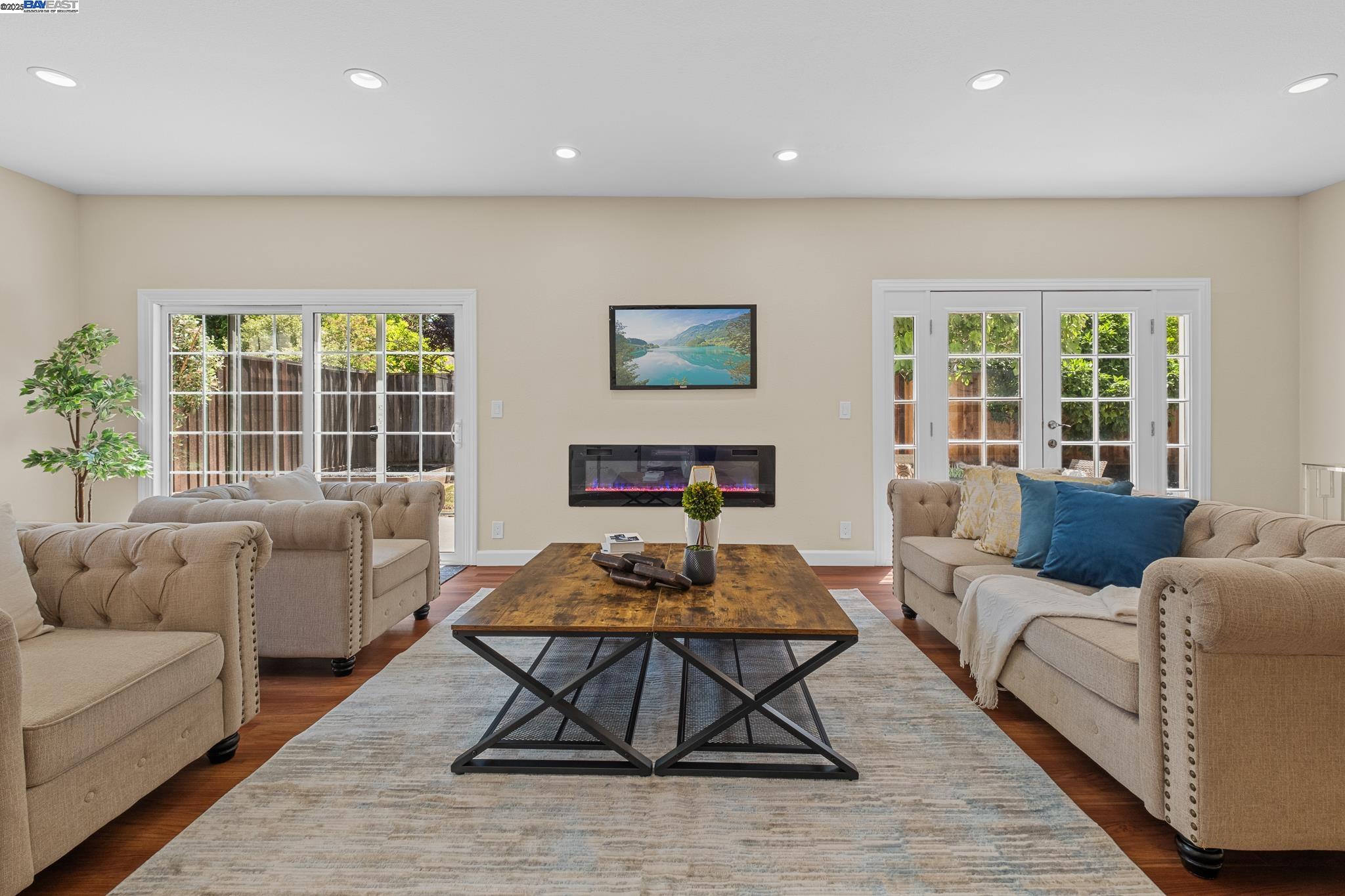 Detail Gallery Image 29 of 60 For 2316 Tulip Rd, San Jose,  CA 95128 - 4 Beds | 3 Baths