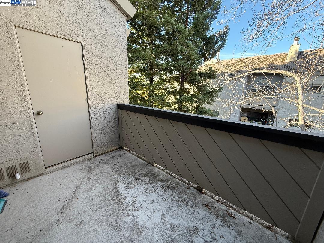 Detail Gallery Image 13 of 17 For 25850 Kay Ave #328,  Hayward,  CA 94545 - 2 Beds | 2 Baths