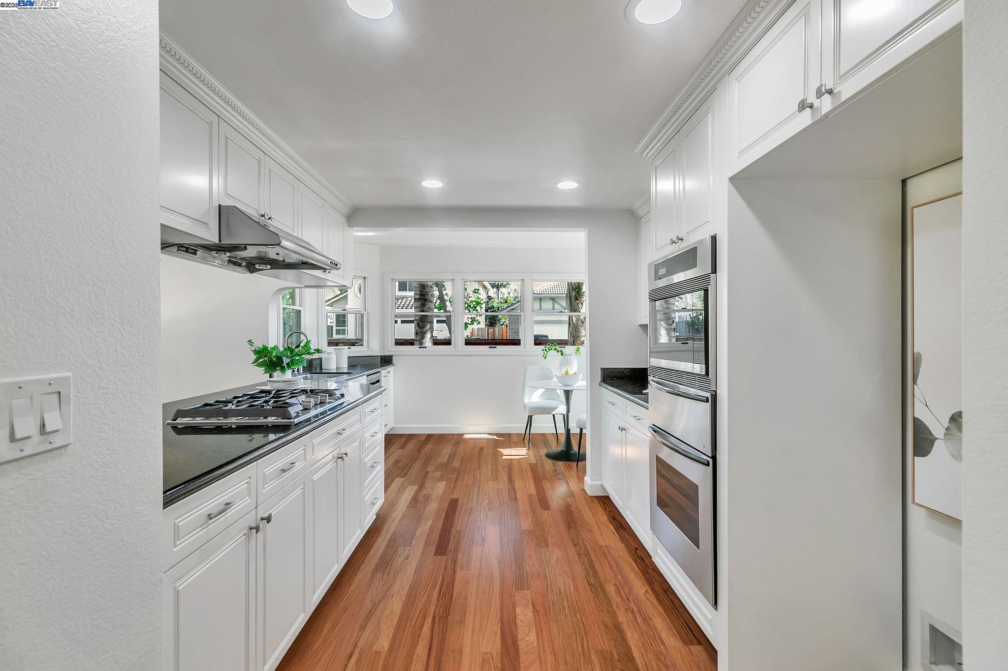 Detail Gallery Image 17 of 53 For 44238 Topaz Ct, Fremont,  CA 94539 - 4 Beds | 3 Baths