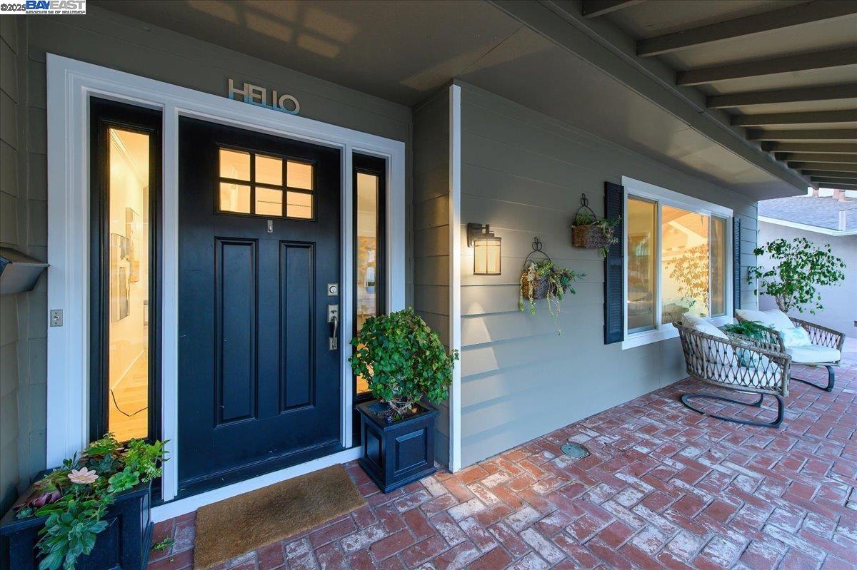 Detail Gallery Image 3 of 53 For 4839 Merganser Ct, Pleasanton,  CA 94566 - 4 Beds | 3 Baths