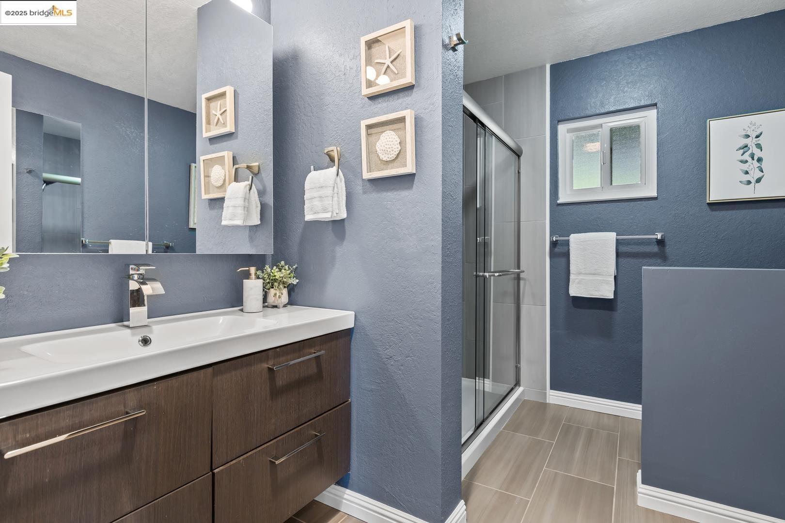 6533 Chelton DR, Oakland, California 94611, 4 Bedrooms Bedrooms, 11 Rooms Rooms,3 BathroomsBathrooms,Residential,For Sale,6533 Chelton DR,41091798