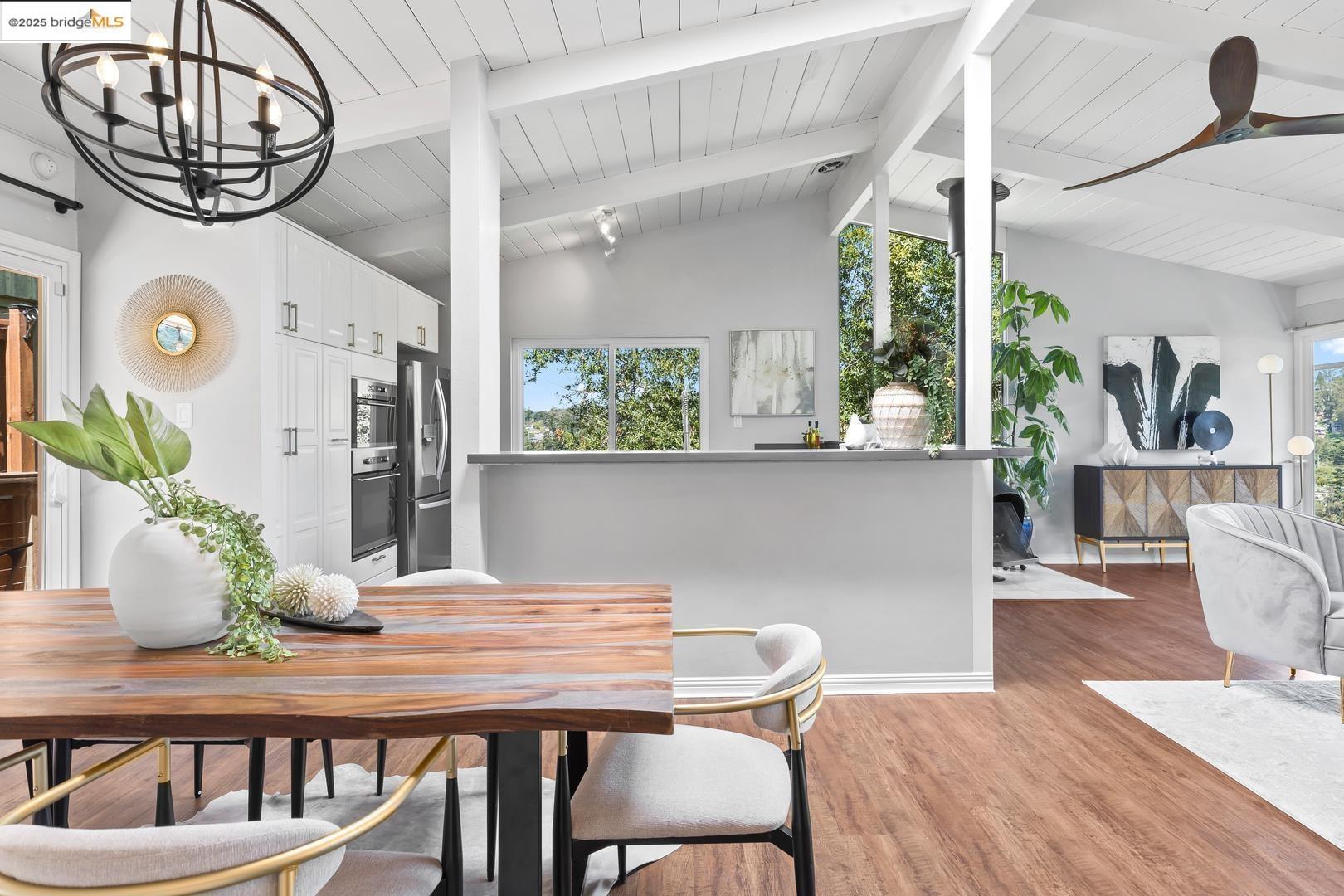 6533 Chelton DR, Oakland, California 94611, 4 Bedrooms Bedrooms, 11 Rooms Rooms,3 BathroomsBathrooms,Residential,For Sale,6533 Chelton DR,41091798