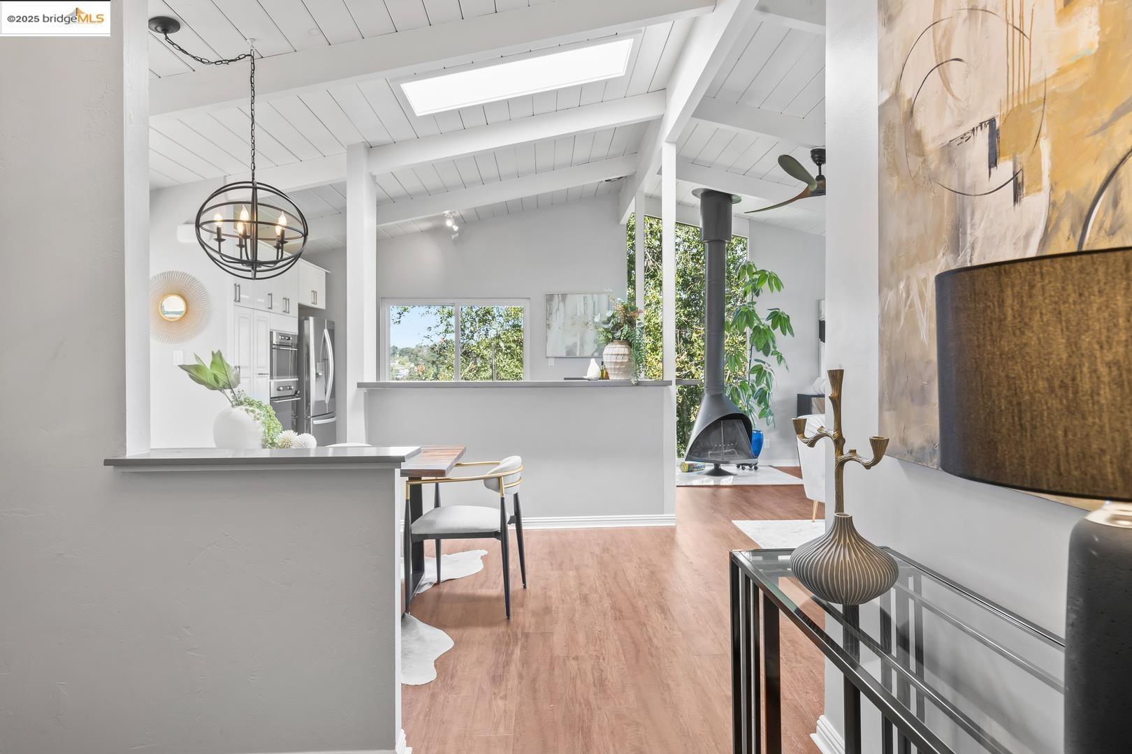 6533 Chelton DR, Oakland, California 94611, 4 Bedrooms Bedrooms, 11 Rooms Rooms,3 BathroomsBathrooms,Residential,For Sale,6533 Chelton DR,41091798