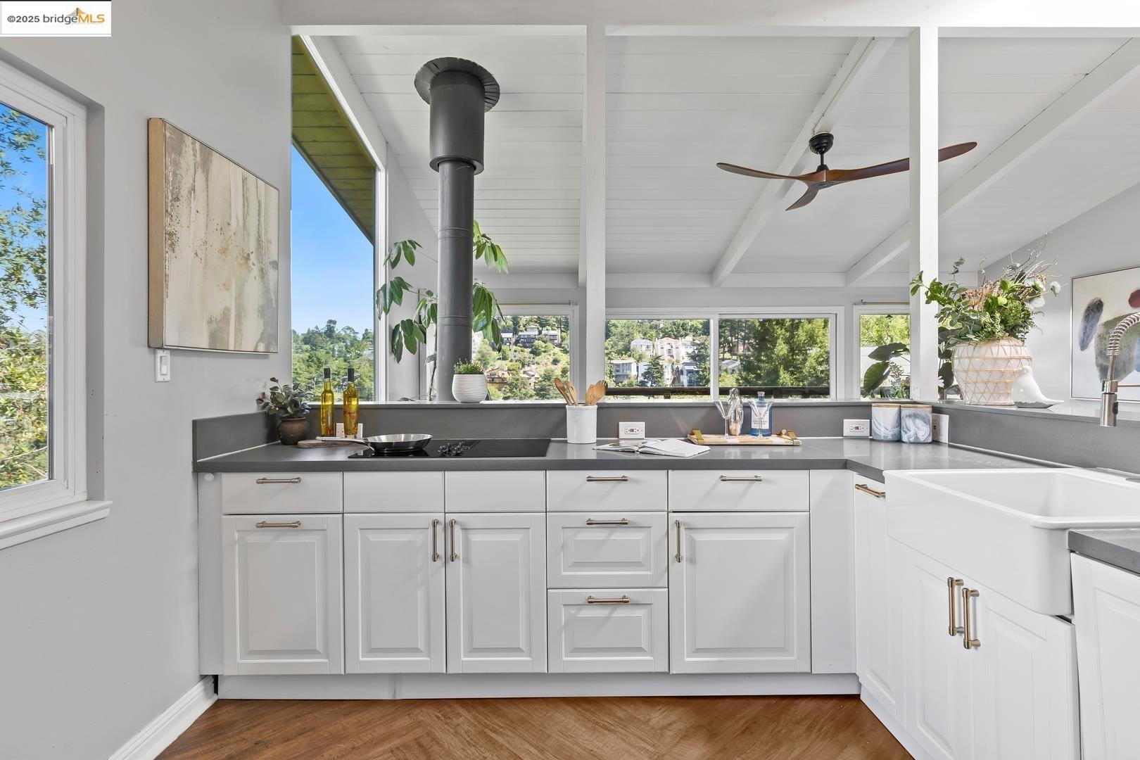 6533 Chelton DR, Oakland, California 94611, 4 Bedrooms Bedrooms, 11 Rooms Rooms,3 BathroomsBathrooms,Residential,For Sale,6533 Chelton DR,41091798