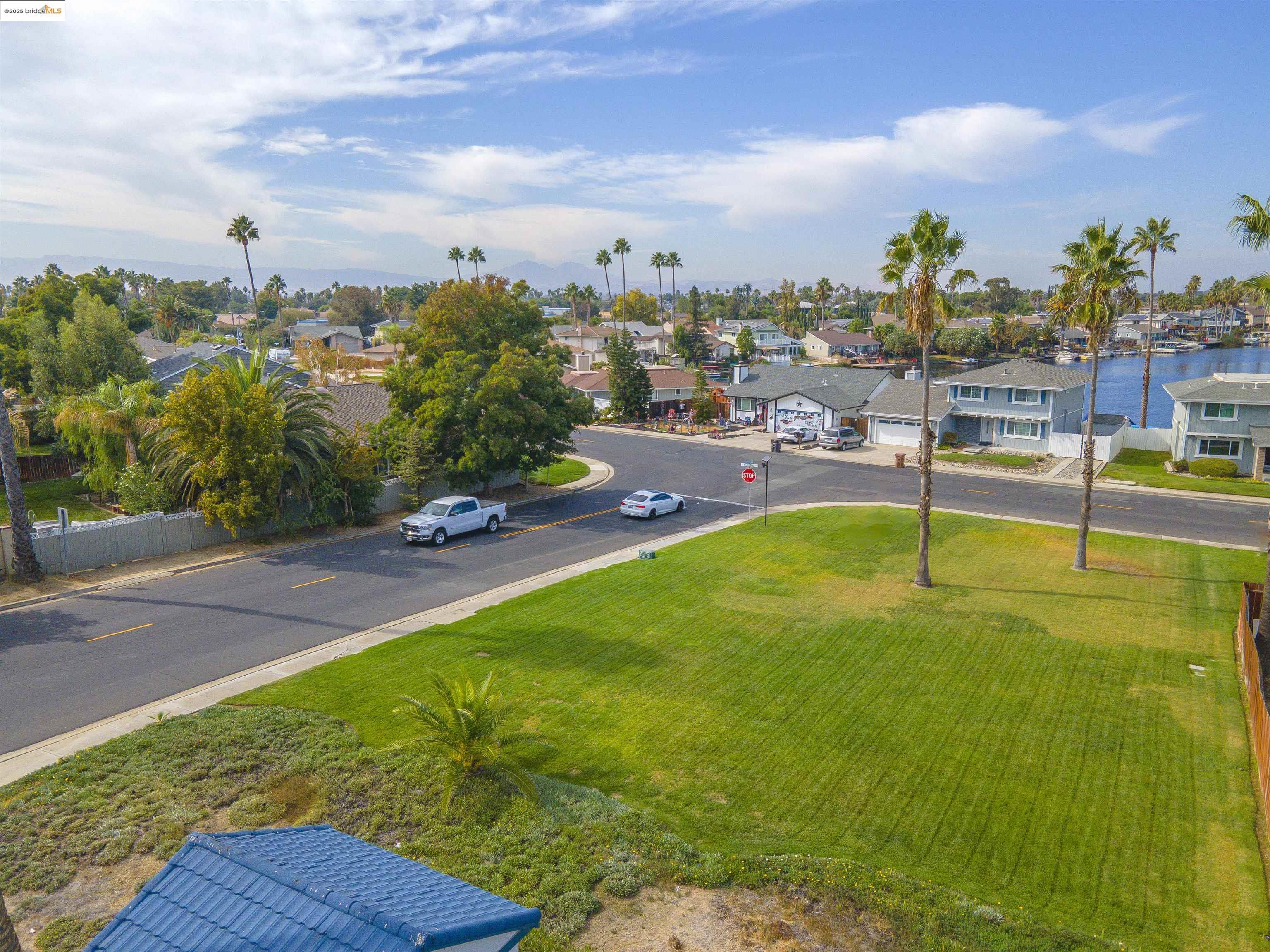 Detail Gallery Image 8 of 10 For 1609 Willow Lake Rd, Discovery Bay,  CA 94505 - – Beds | – Baths