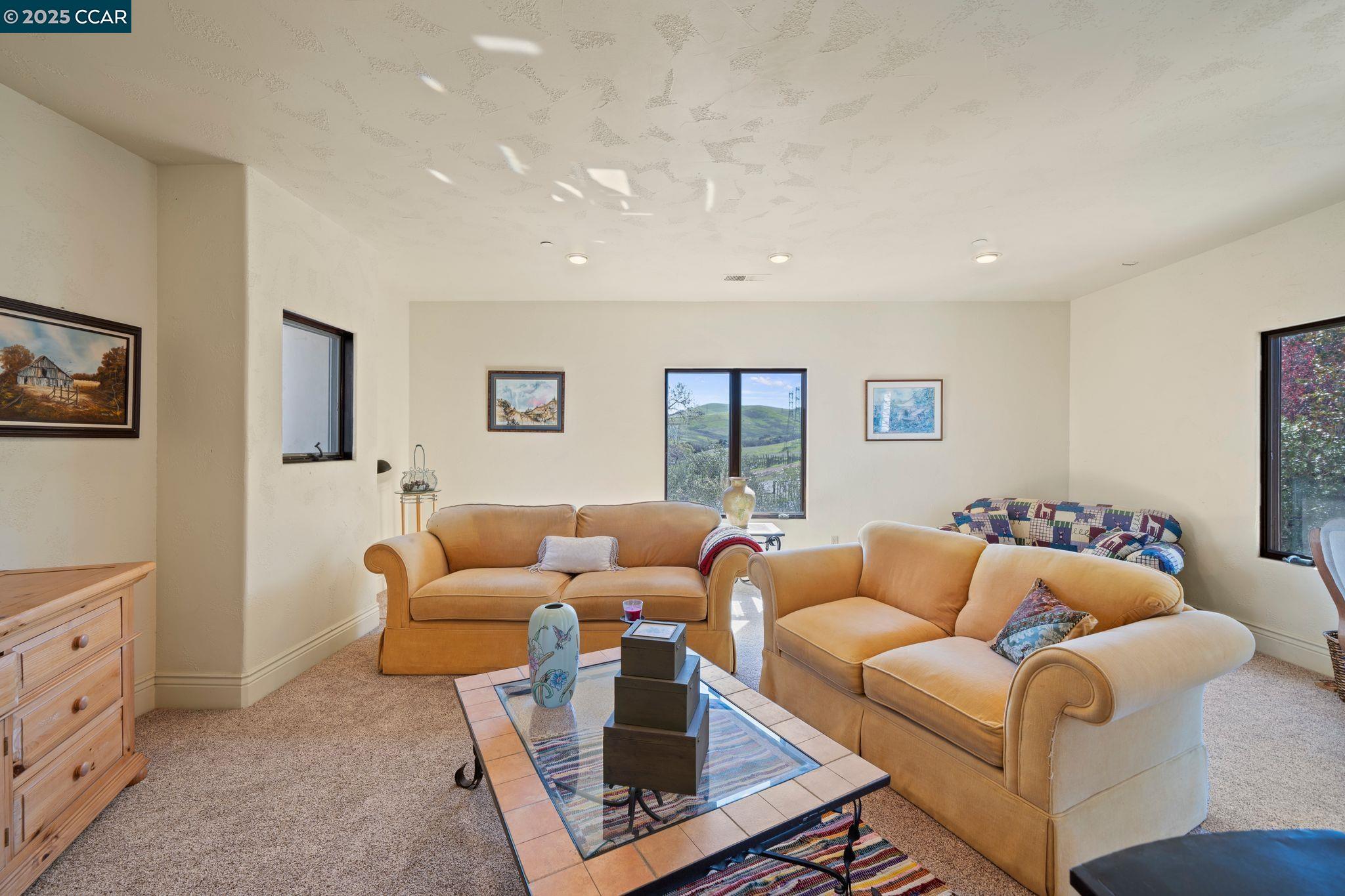 633 Kalthoff Cmn, Livermore, California 94550, 5 Bedrooms Bedrooms, 19 Rooms Rooms,4 BathroomsBathrooms,Residential,For Sale,633 Kalthoff Cmn,41091813