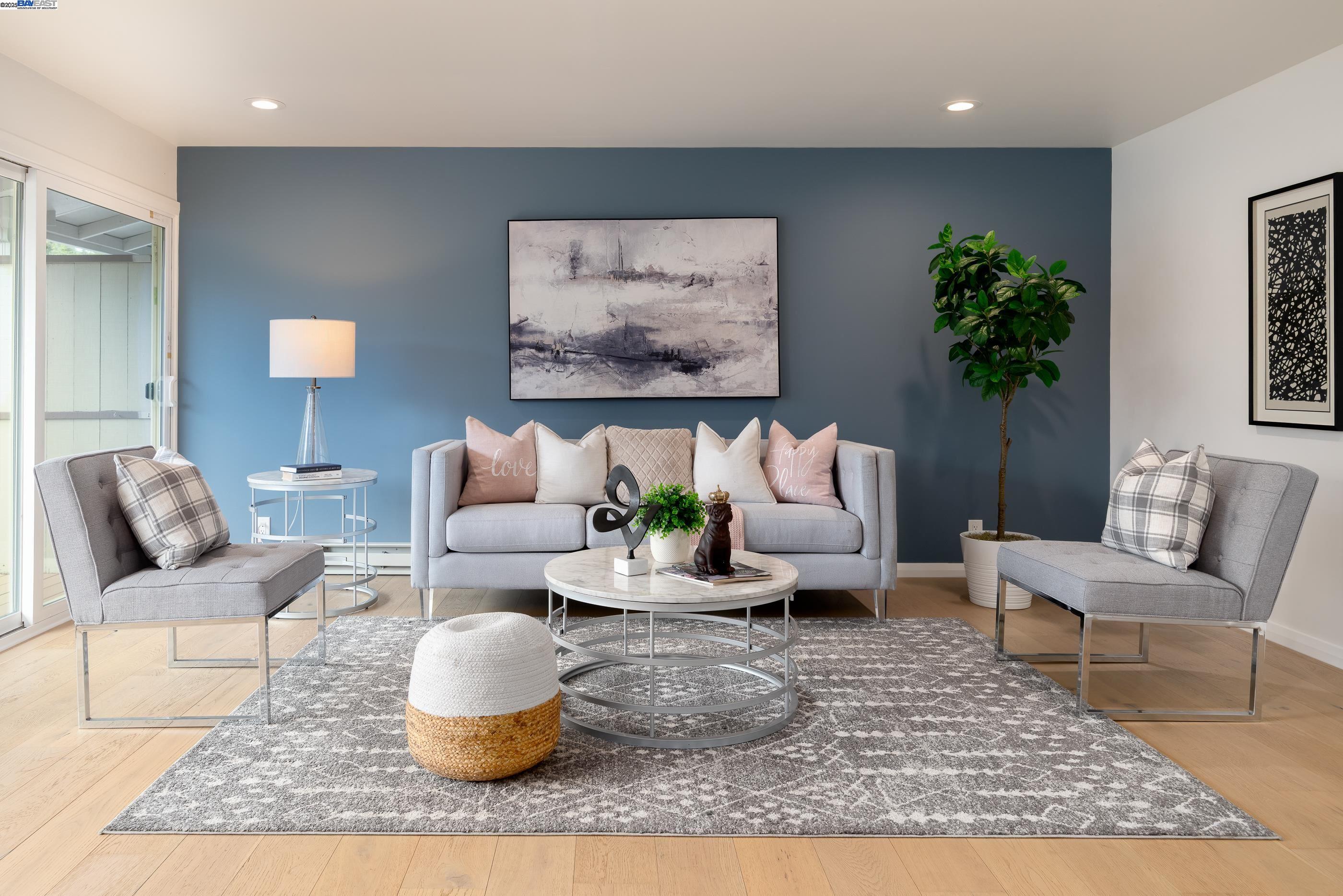Detail Gallery Image 2 of 29 For 500 W Middlefield Rd #116,  Mountain View,  CA 94043 - 2 Beds | 2 Baths