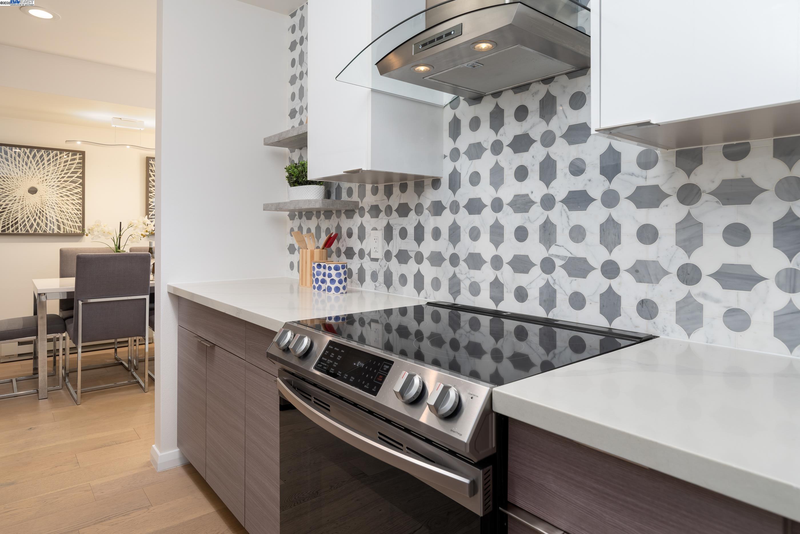 Detail Gallery Image 13 of 29 For 500 W Middlefield Rd #116,  Mountain View,  CA 94043 - 2 Beds | 2 Baths