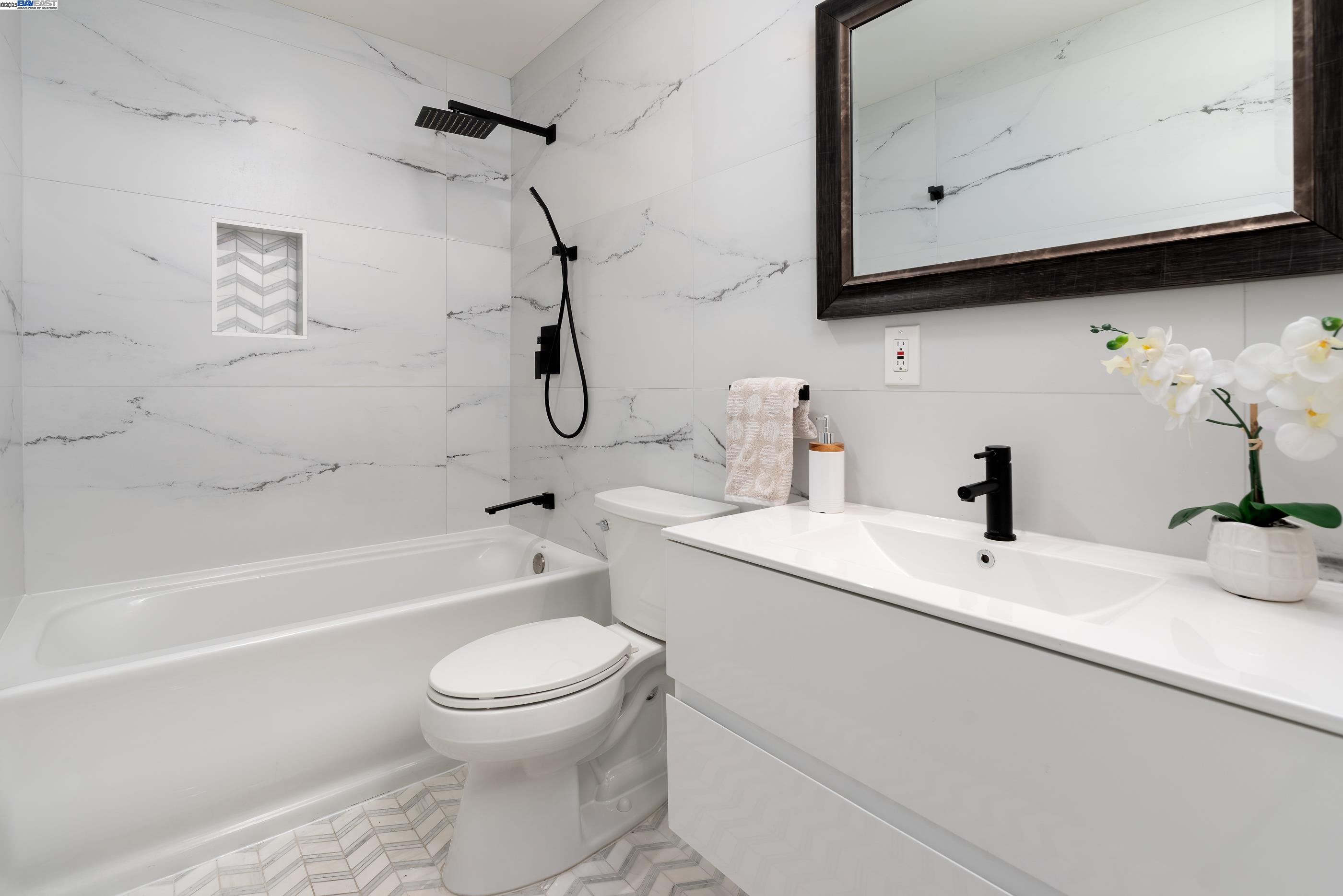 Detail Gallery Image 26 of 29 For 500 W Middlefield Rd #116,  Mountain View,  CA 94043 - 2 Beds | 2 Baths