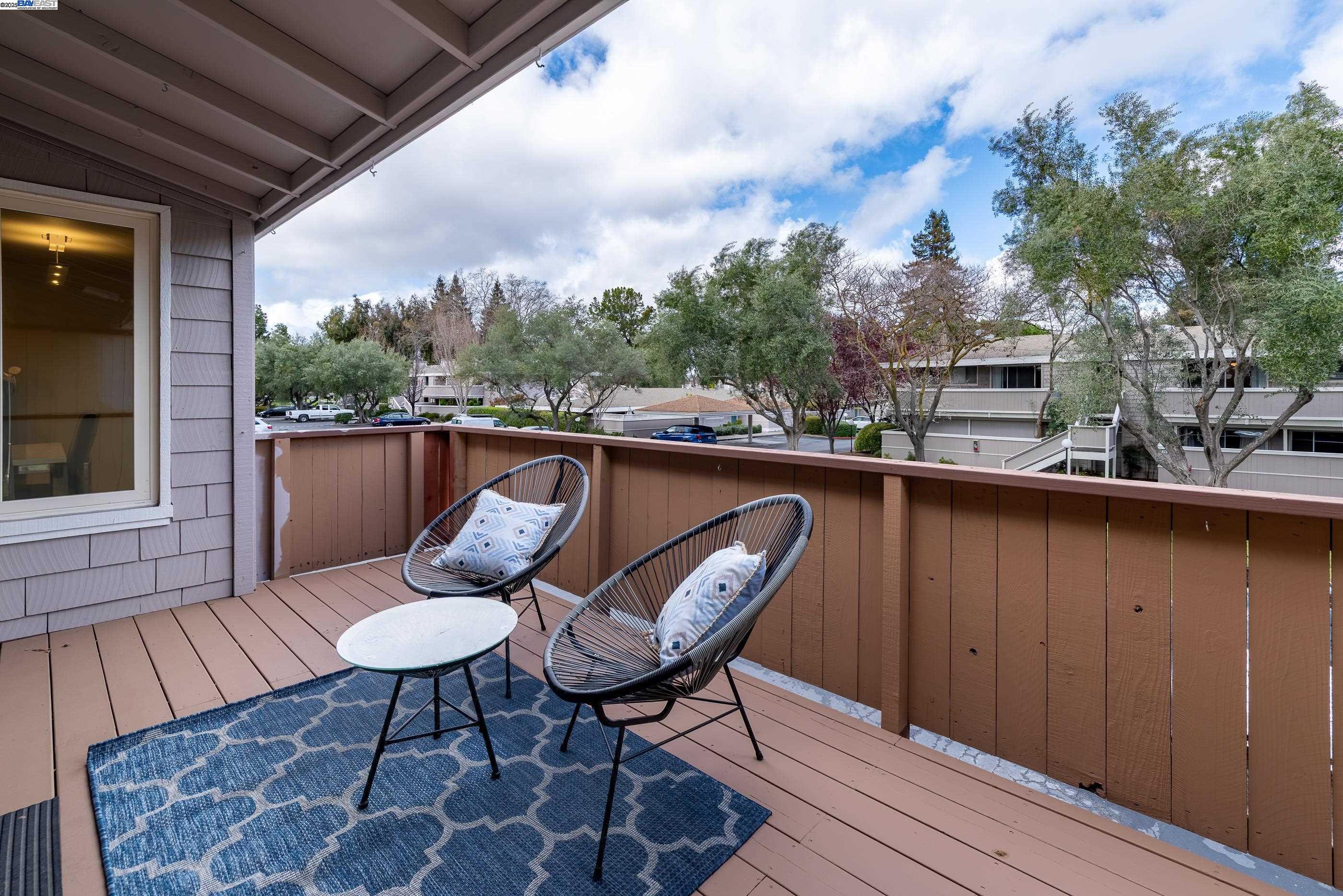 Detail Gallery Image 6 of 29 For 500 W Middlefield Rd #116,  Mountain View,  CA 94043 - 2 Beds | 2 Baths