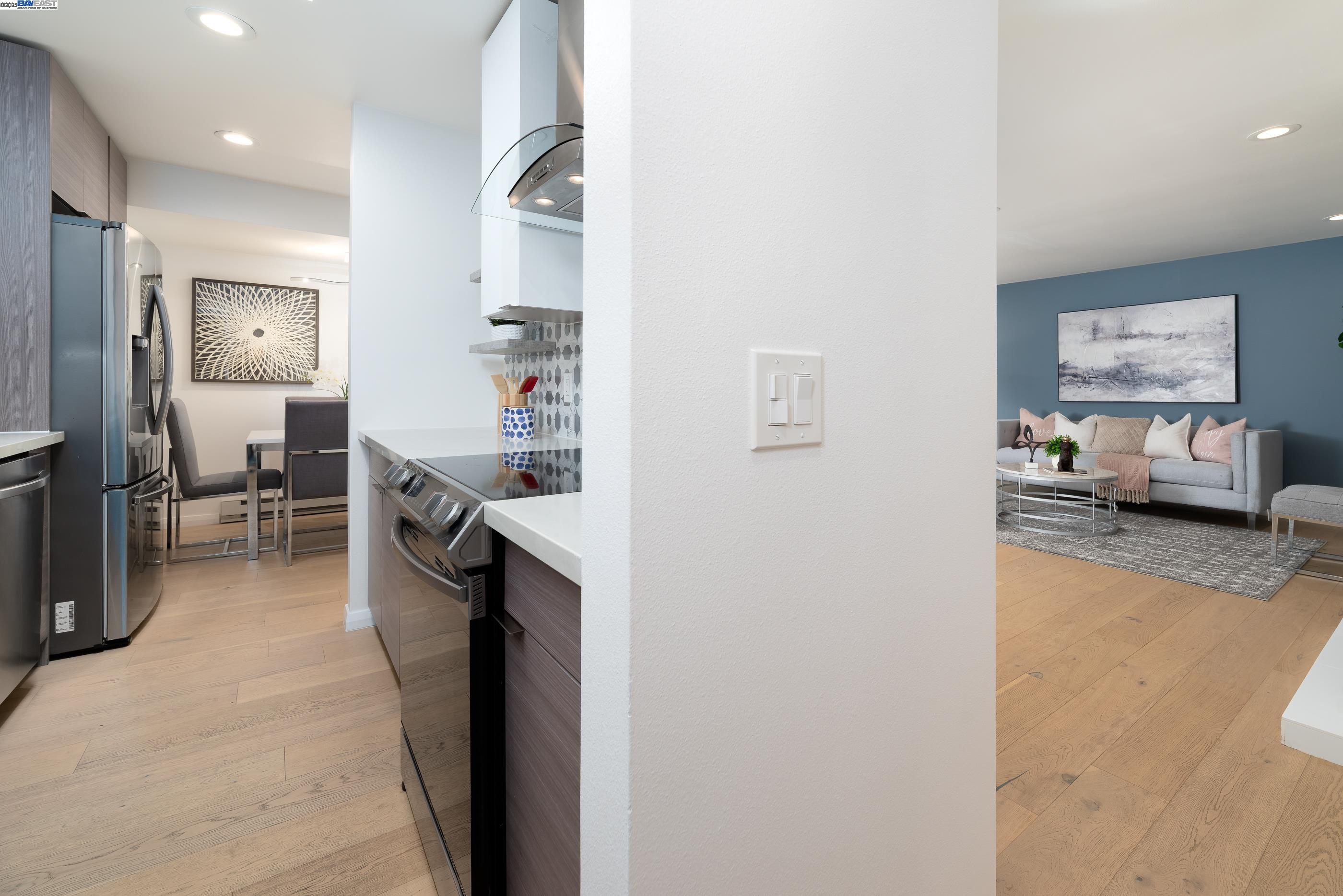 Detail Gallery Image 9 of 29 For 500 W Middlefield Rd #116,  Mountain View,  CA 94043 - 2 Beds | 2 Baths