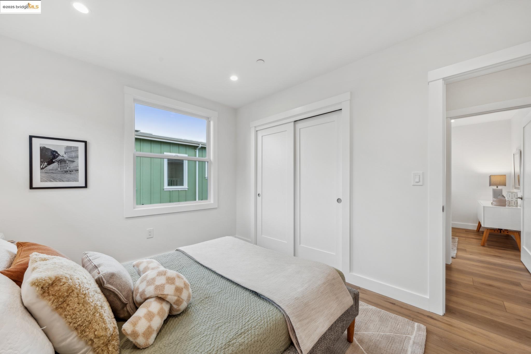 Detail Gallery Image 26 of 60 For 667 & 667a Alcatraz Ave, Oakland,  CA 94609 - – Beds | – Baths