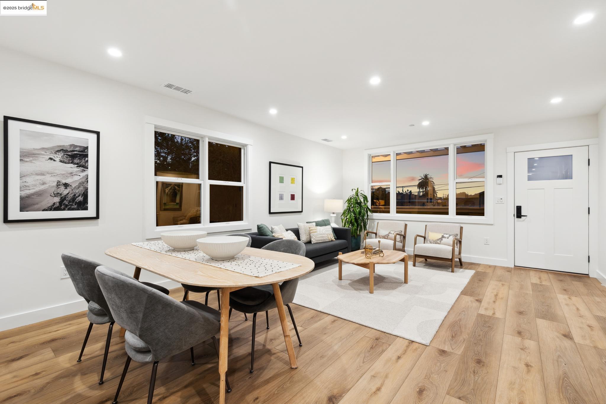 Detail Gallery Image 6 of 60 For 667 & 667a Alcatraz Ave, Oakland,  CA 94609 - – Beds | – Baths