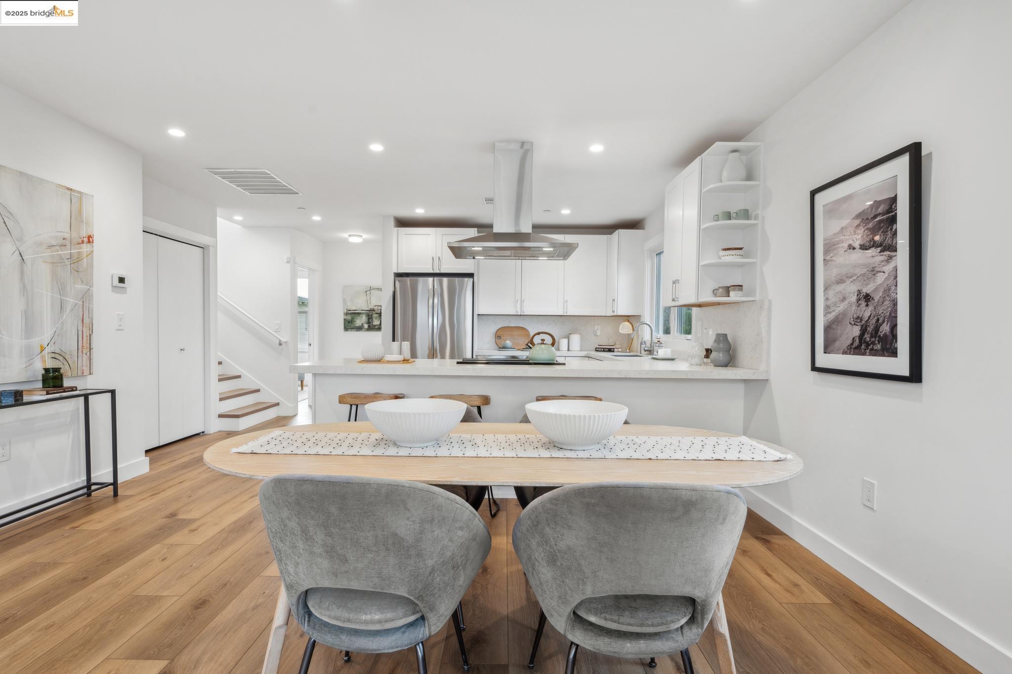 Detail Gallery Image 7 of 60 For 667 & 667a Alcatraz Ave, Oakland,  CA 94609 - – Beds | – Baths