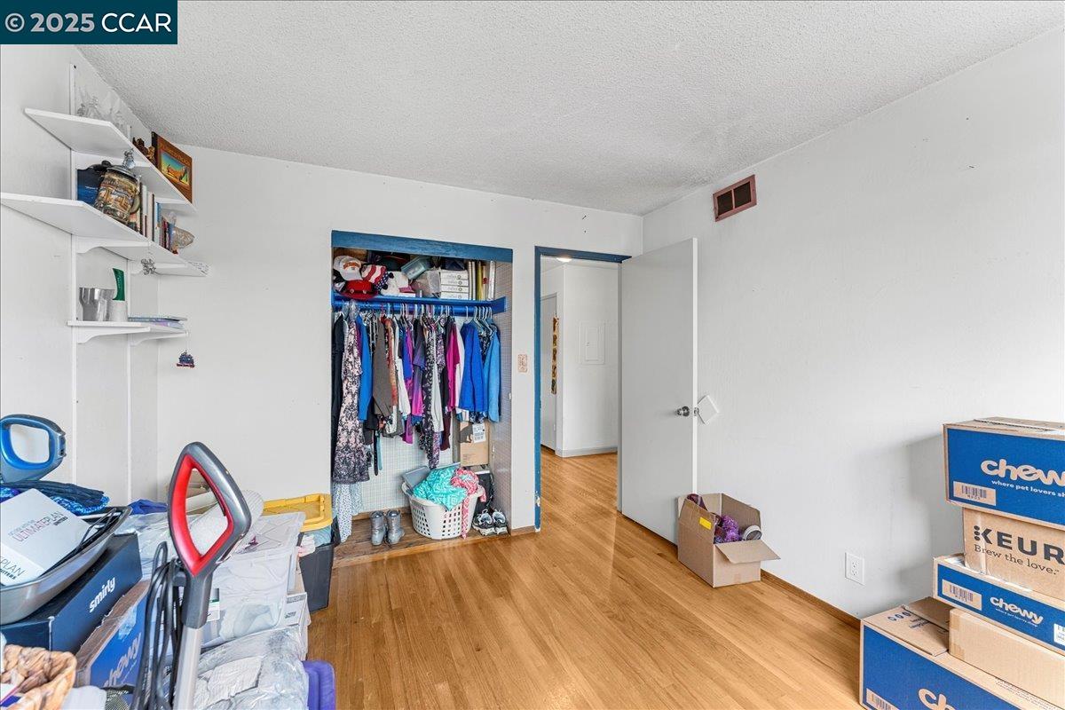 Detail Gallery Image 27 of 31 For 885 Tara Hills Dr, Pinole,  CA 94564 - 3 Beds | 2 Baths