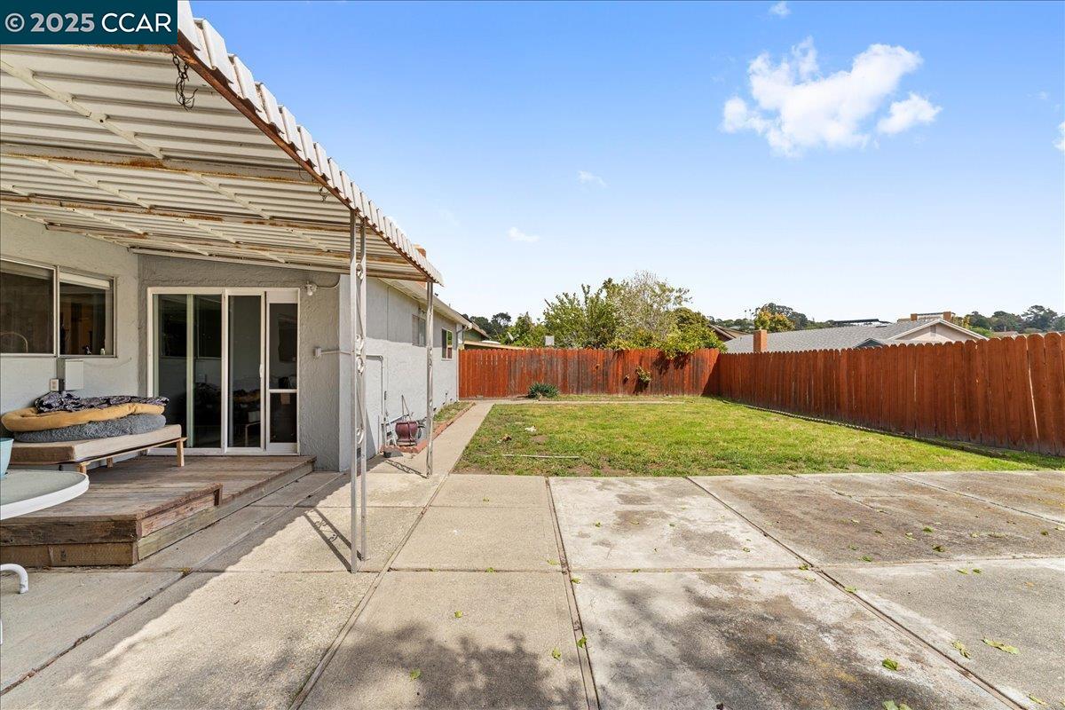 Detail Gallery Image 31 of 31 For 885 Tara Hills Dr, Pinole,  CA 94564 - 3 Beds | 2 Baths