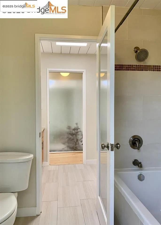 Detail Gallery Image 11 of 33 For 5559 Greenridge Rd, Castro Valley,  CA 94552 - 4 Beds | 2 Baths