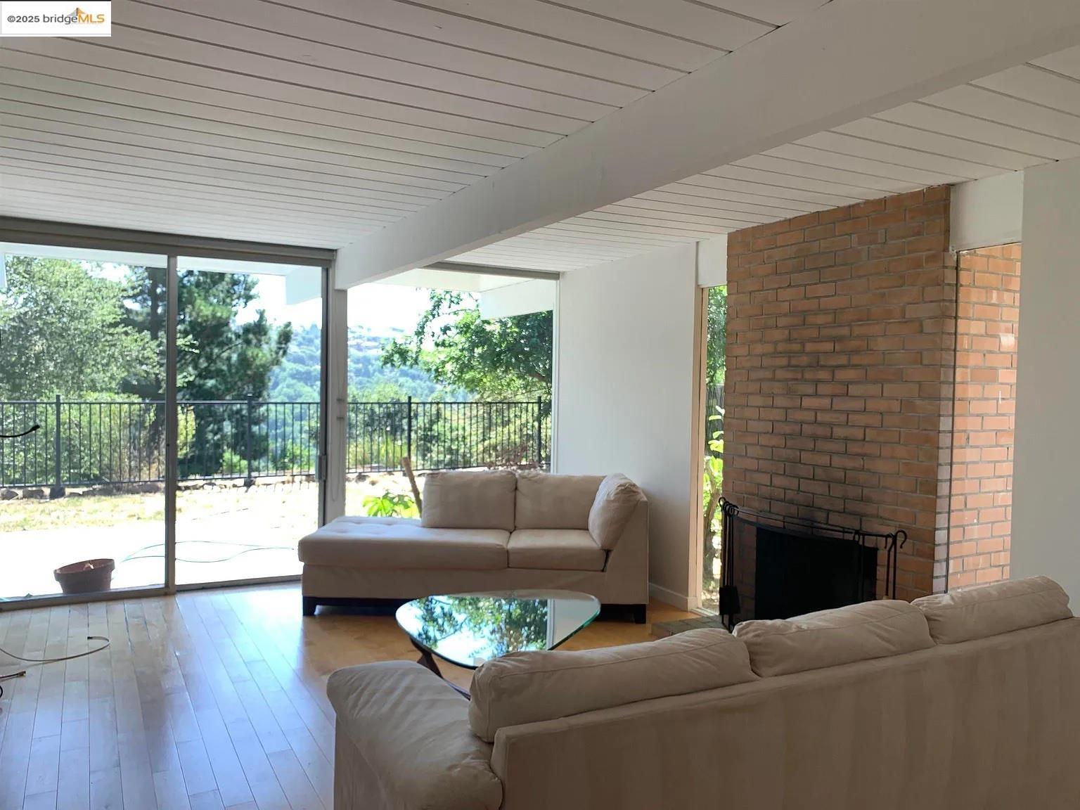 Detail Gallery Image 22 of 33 For 5559 Greenridge Rd, Castro Valley,  CA 94552 - 4 Beds | 2 Baths