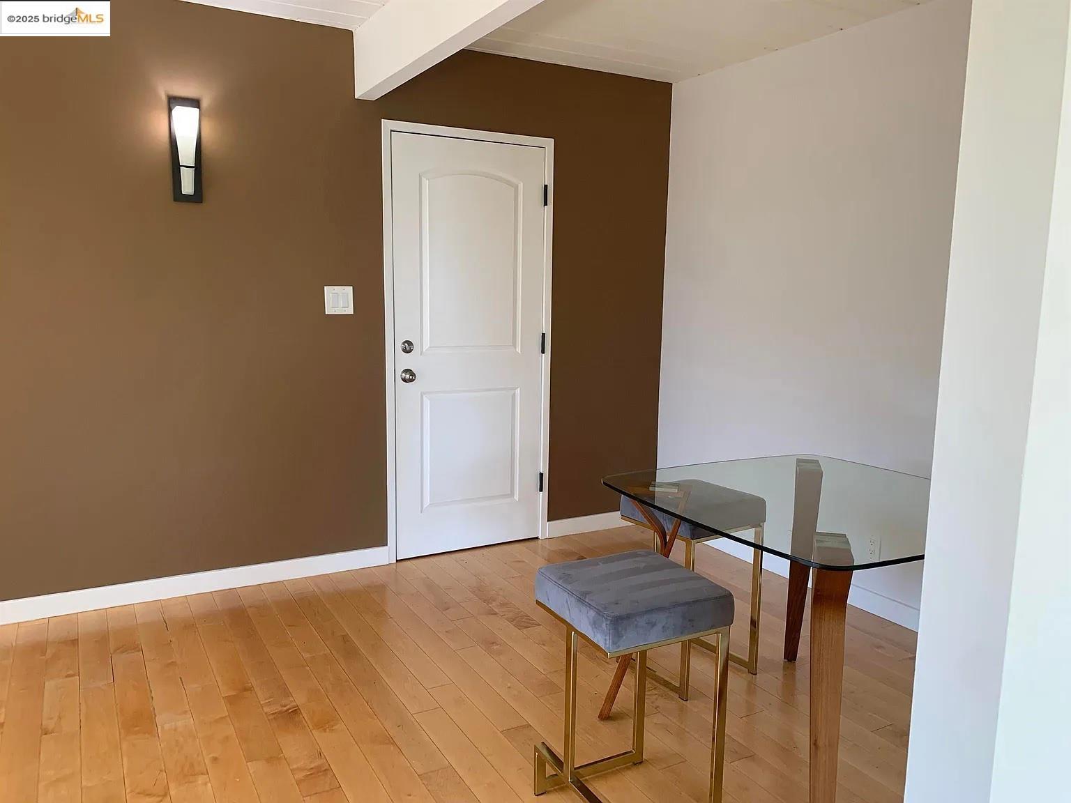 Detail Gallery Image 24 of 33 For 5559 Greenridge Rd, Castro Valley,  CA 94552 - 4 Beds | 2 Baths
