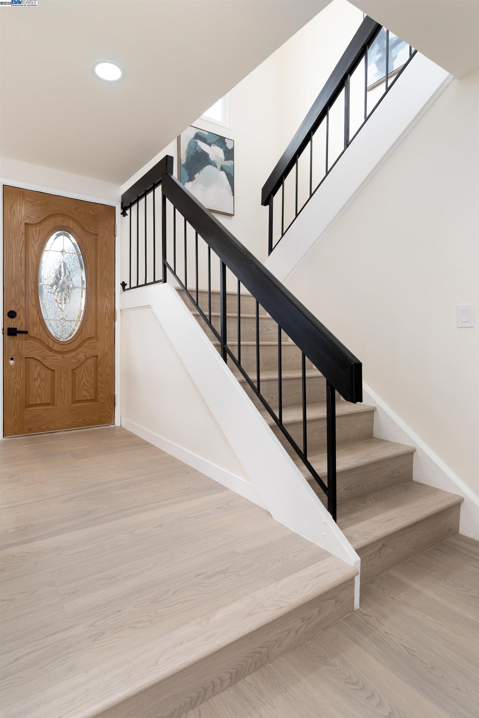 Detail Gallery Image 23 of 49 For 5657 Shadow Ridge Dr, Castro Valley,  CA 94552 - 4 Beds | 2/1 Baths