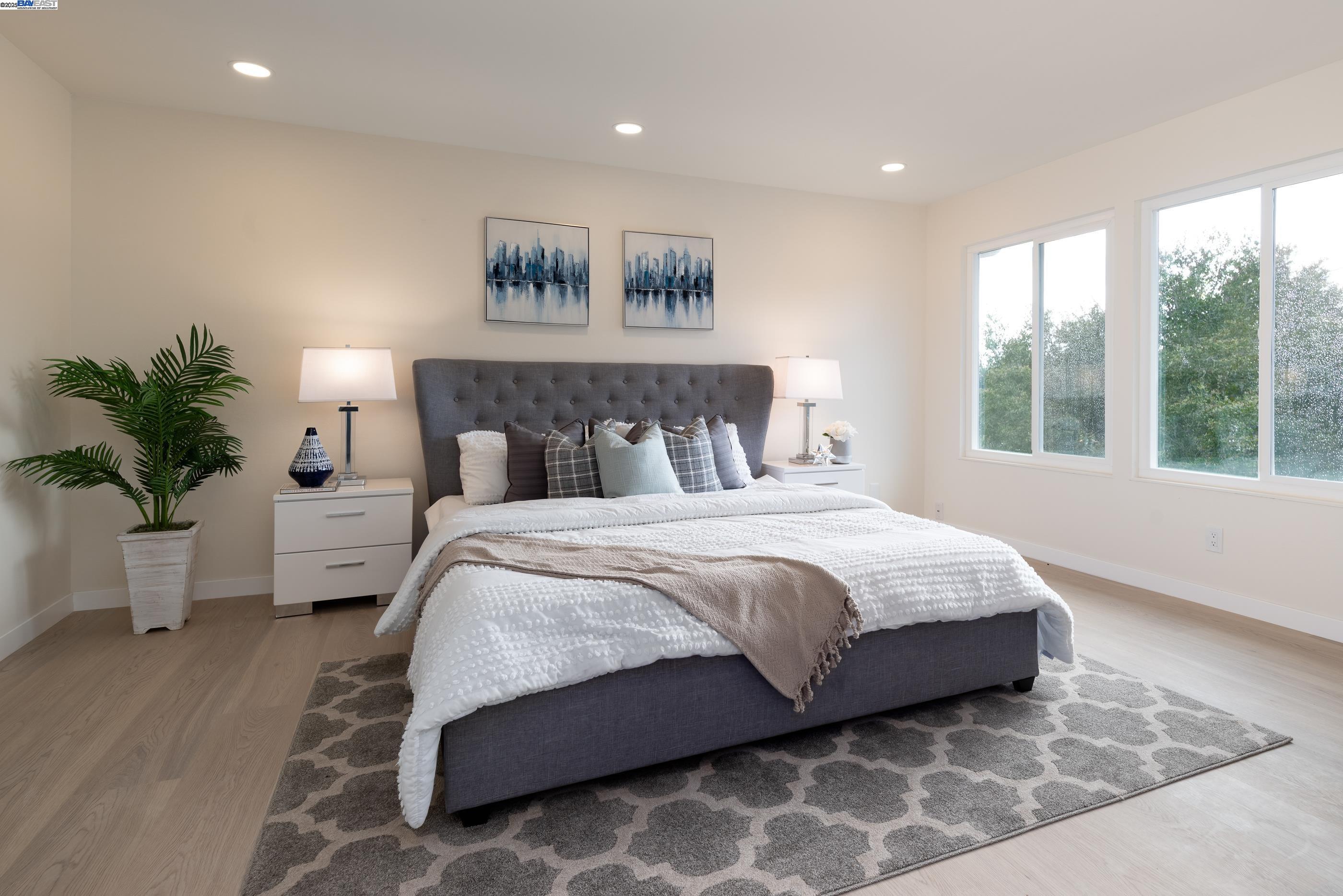 Detail Gallery Image 24 of 49 For 5657 Shadow Ridge Dr, Castro Valley,  CA 94552 - 4 Beds | 2/1 Baths