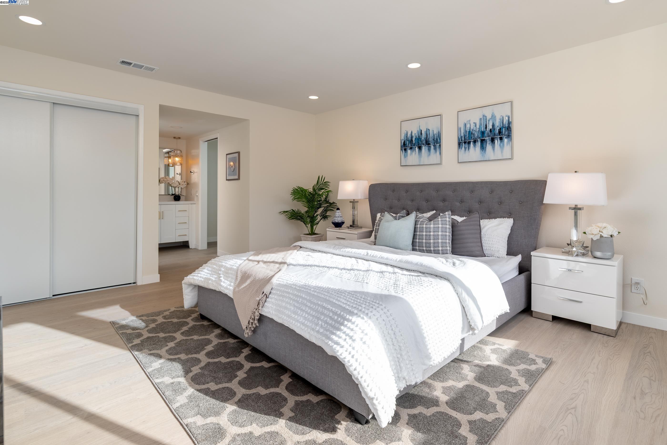 Detail Gallery Image 26 of 49 For 5657 Shadow Ridge Dr, Castro Valley,  CA 94552 - 4 Beds | 2/1 Baths