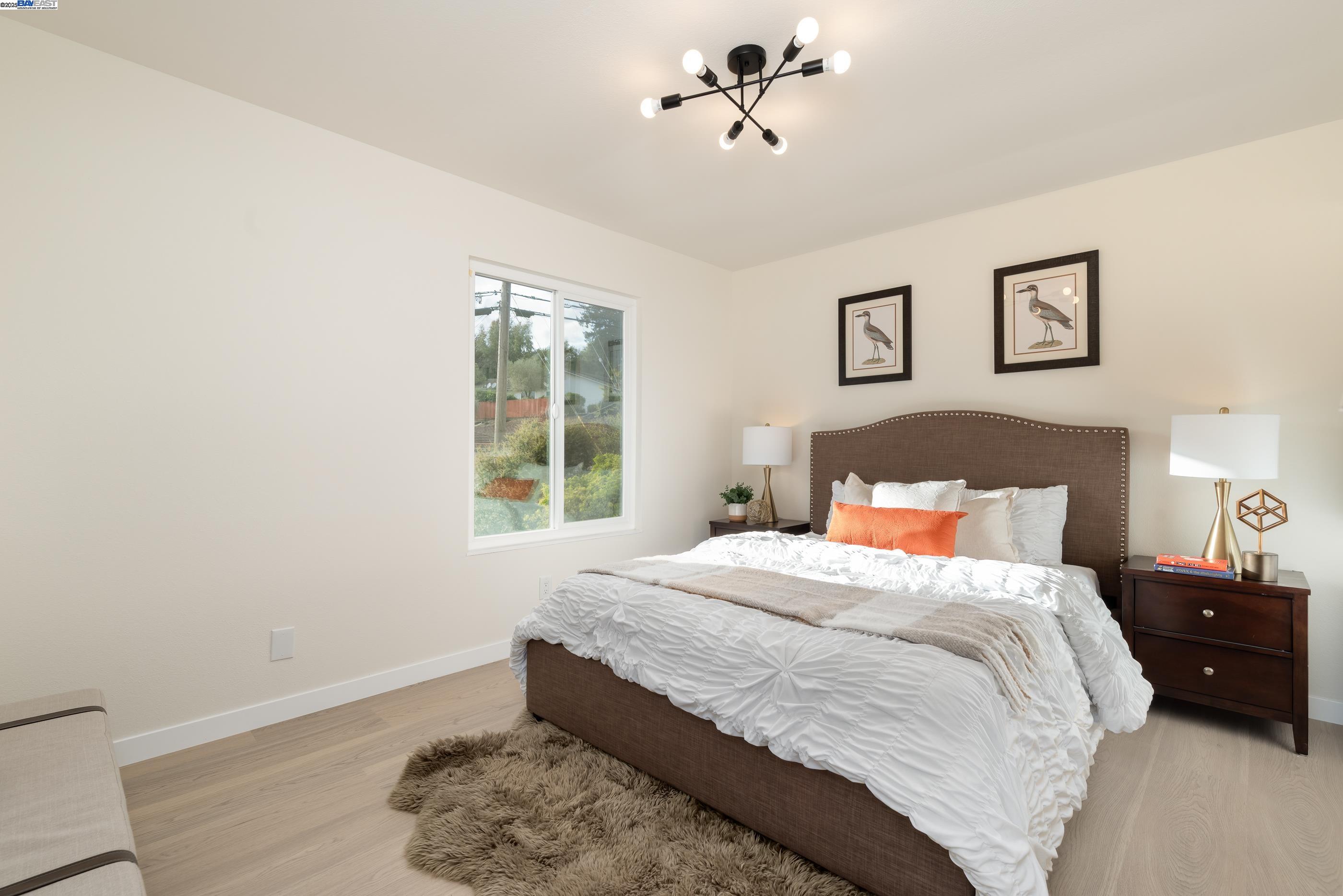 Detail Gallery Image 35 of 49 For 5657 Shadow Ridge Dr, Castro Valley,  CA 94552 - 4 Beds | 2/1 Baths
