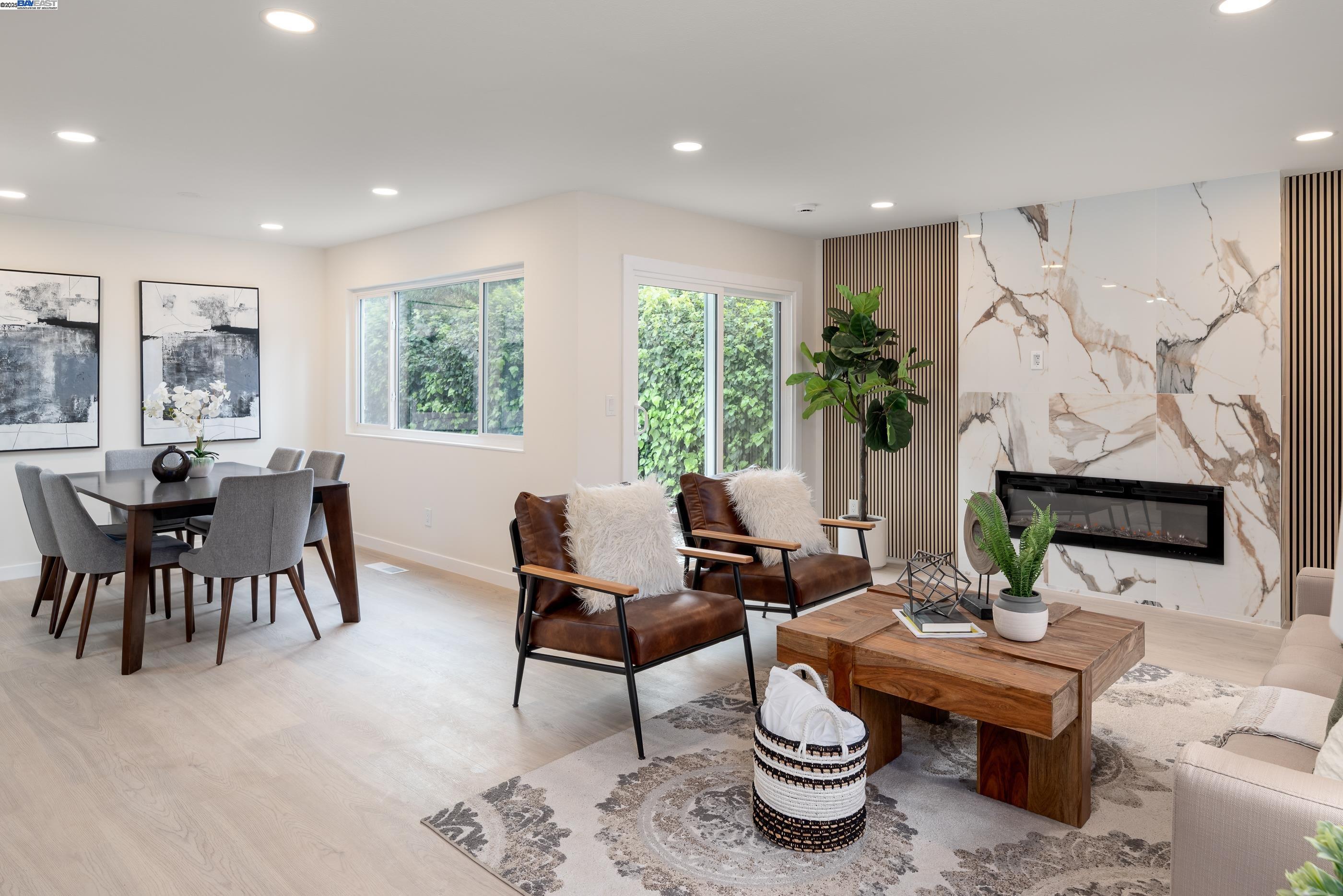 Detail Gallery Image 5 of 49 For 5657 Shadow Ridge Dr, Castro Valley,  CA 94552 - 4 Beds | 2/1 Baths