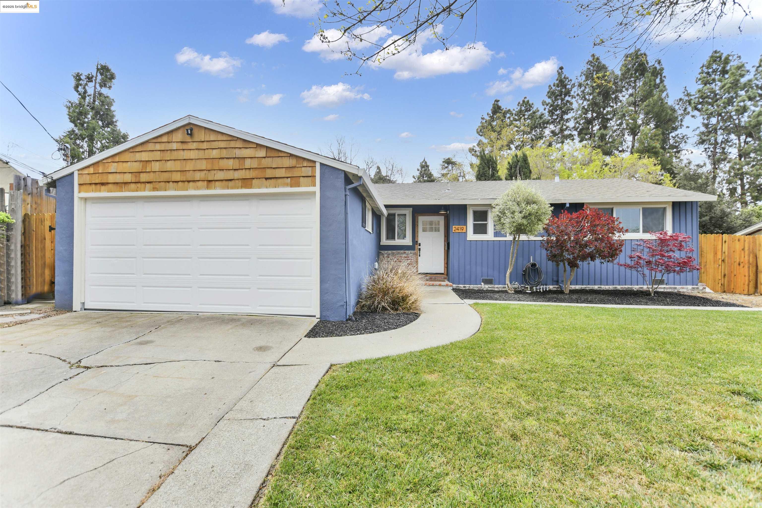 Detail Gallery Image 1 of 1 For 2419 Erie Dr, Concord,  CA 94519 - 3 Beds | 2 Baths