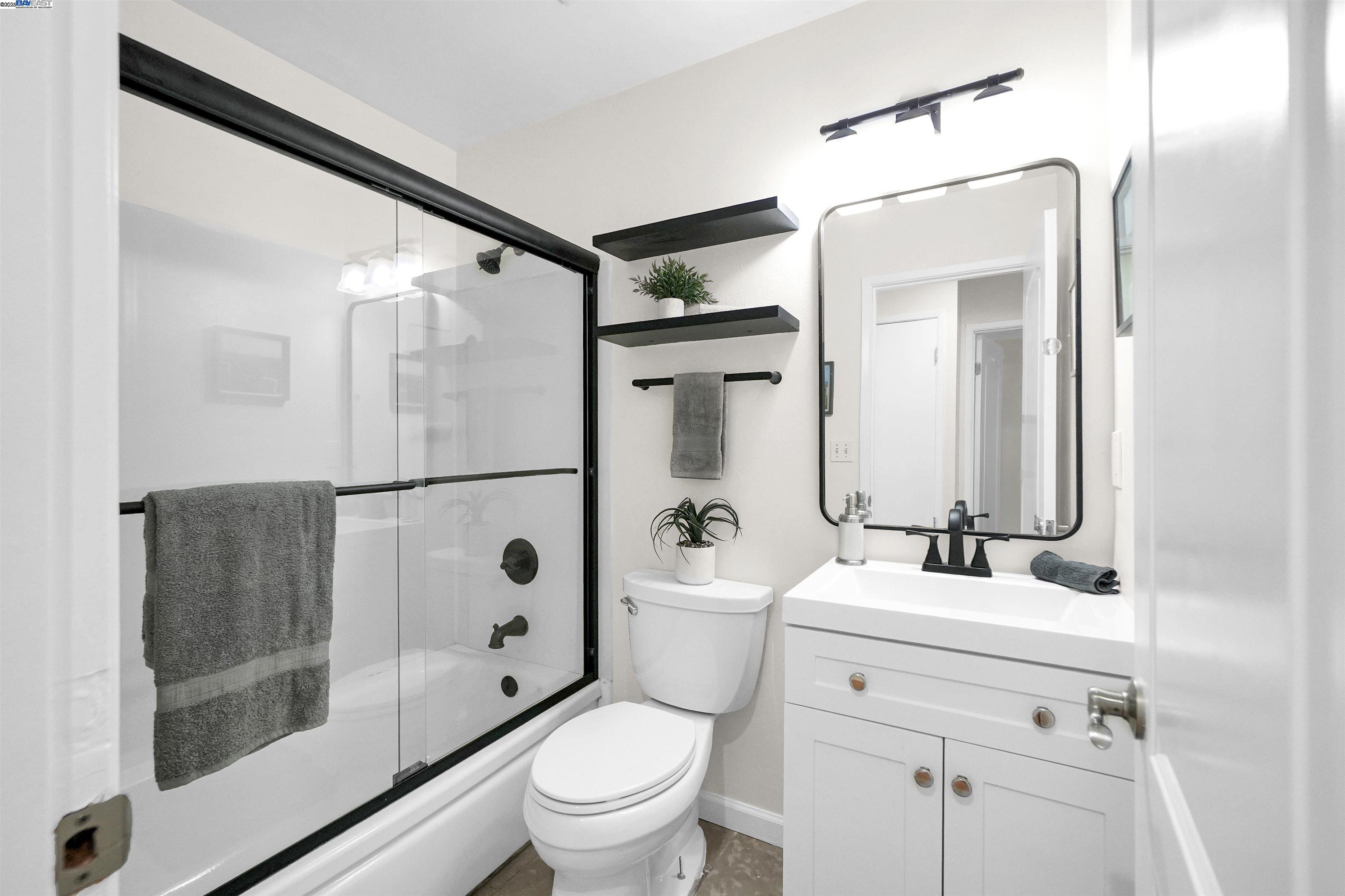 Detail Gallery Image 20 of 34 For 2521 Evergreen Dr, San Bruno,  CA 94066 - 4 Beds | 2 Baths