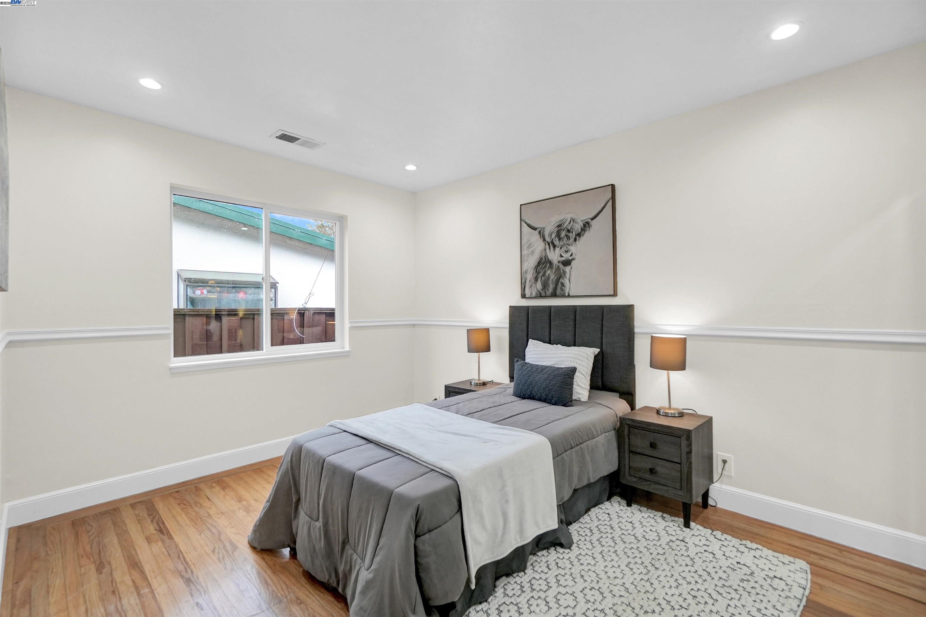 Detail Gallery Image 27 of 34 For 2521 Evergreen Dr, San Bruno,  CA 94066 - 4 Beds | 2 Baths