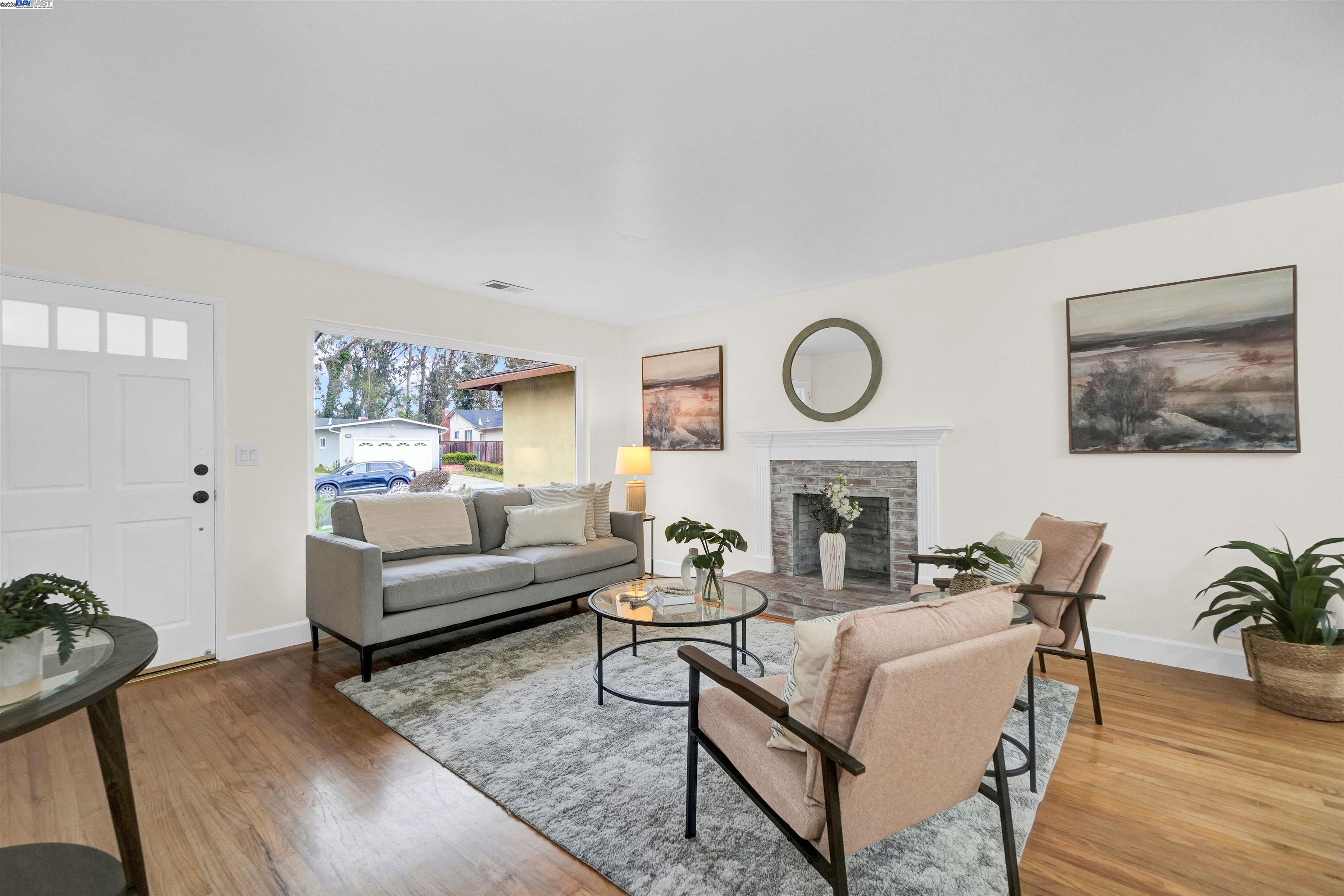 Detail Gallery Image 7 of 34 For 2521 Evergreen Dr, San Bruno,  CA 94066 - 4 Beds | 2 Baths