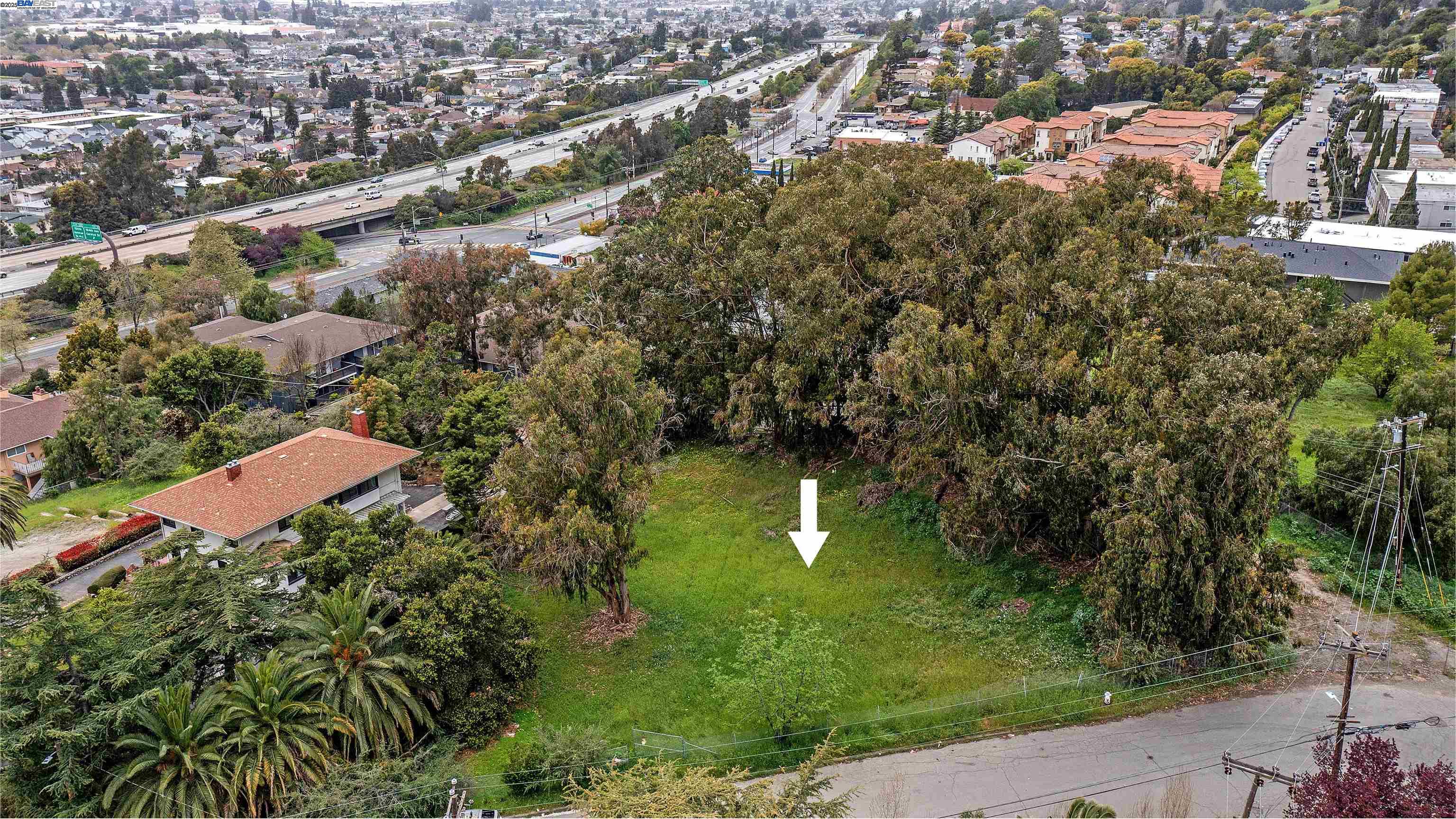 Detail Gallery Image 11 of 16 For Miramonte Corner Saratoga, Castro Valley,  CA 94578 - – Beds | – Baths