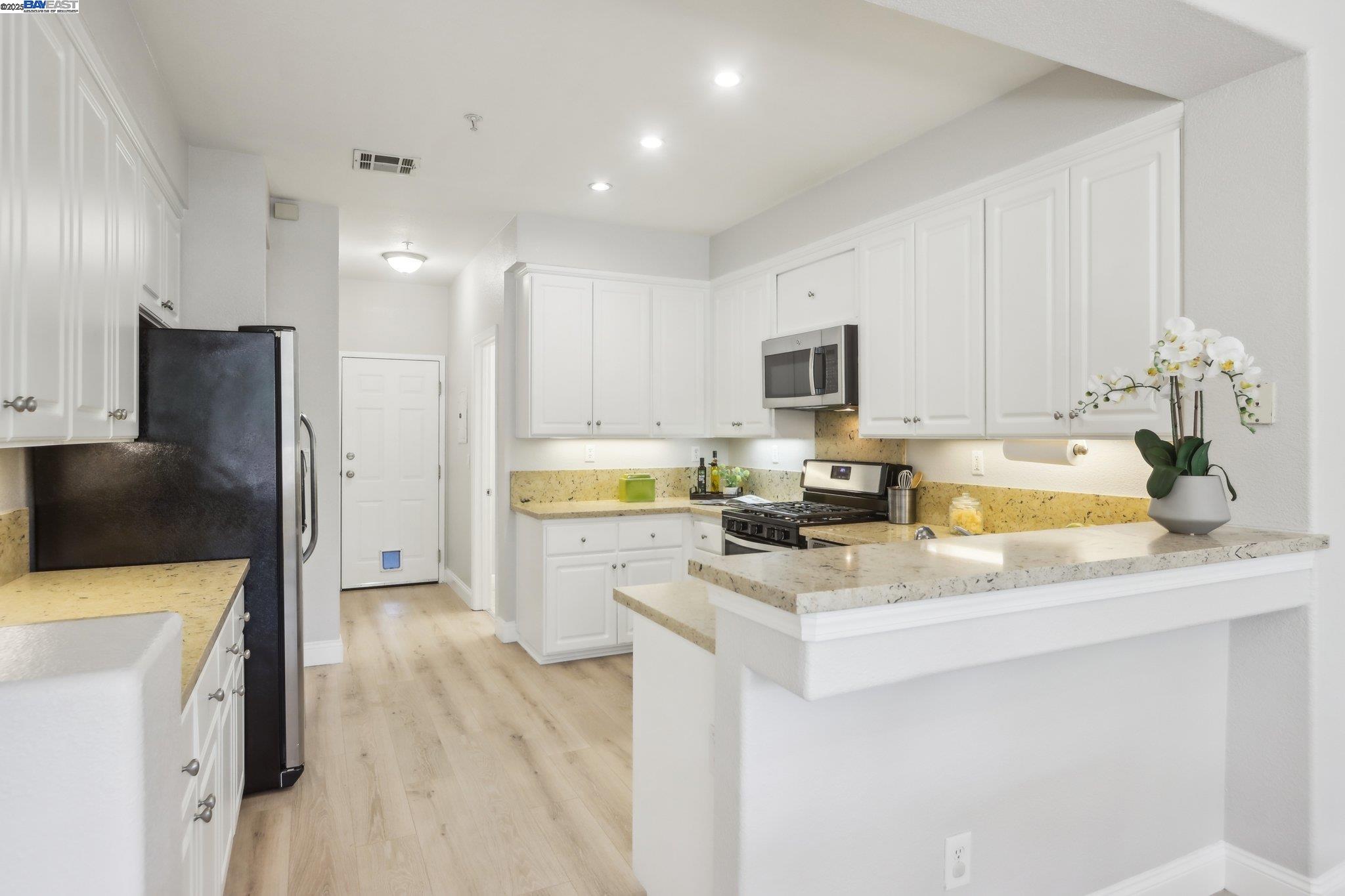Photo #17: 41091857 Listing: Photo #17