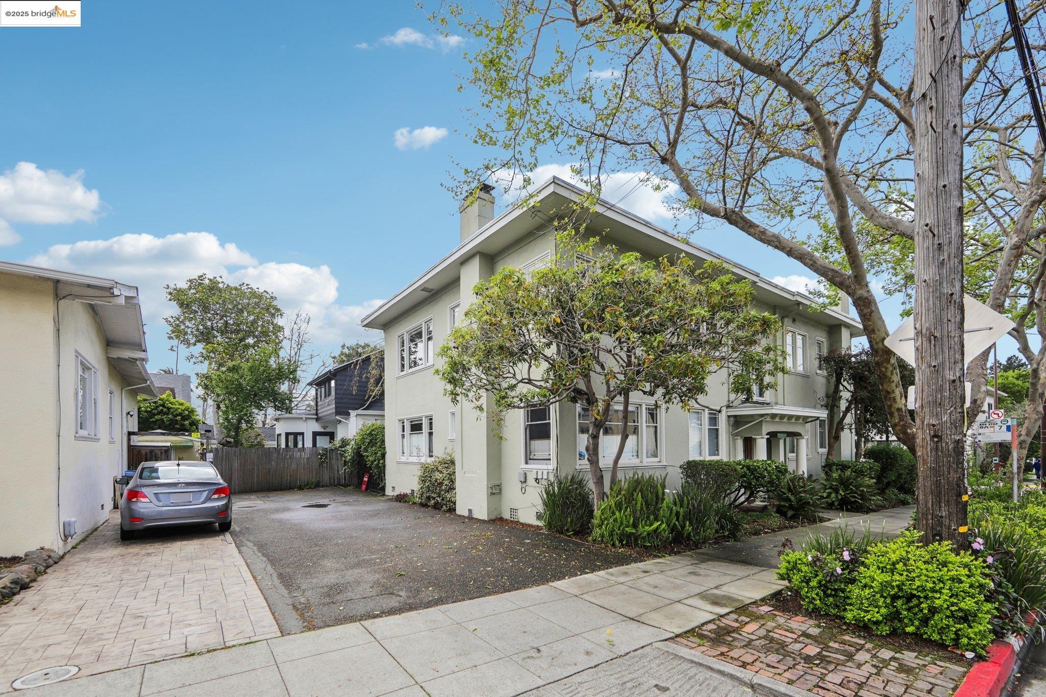 Detail Gallery Image 4 of 40 For 2600 Ashby Ave #3,  Berkeley,  CA 94705 - 1 Beds | 1 Baths