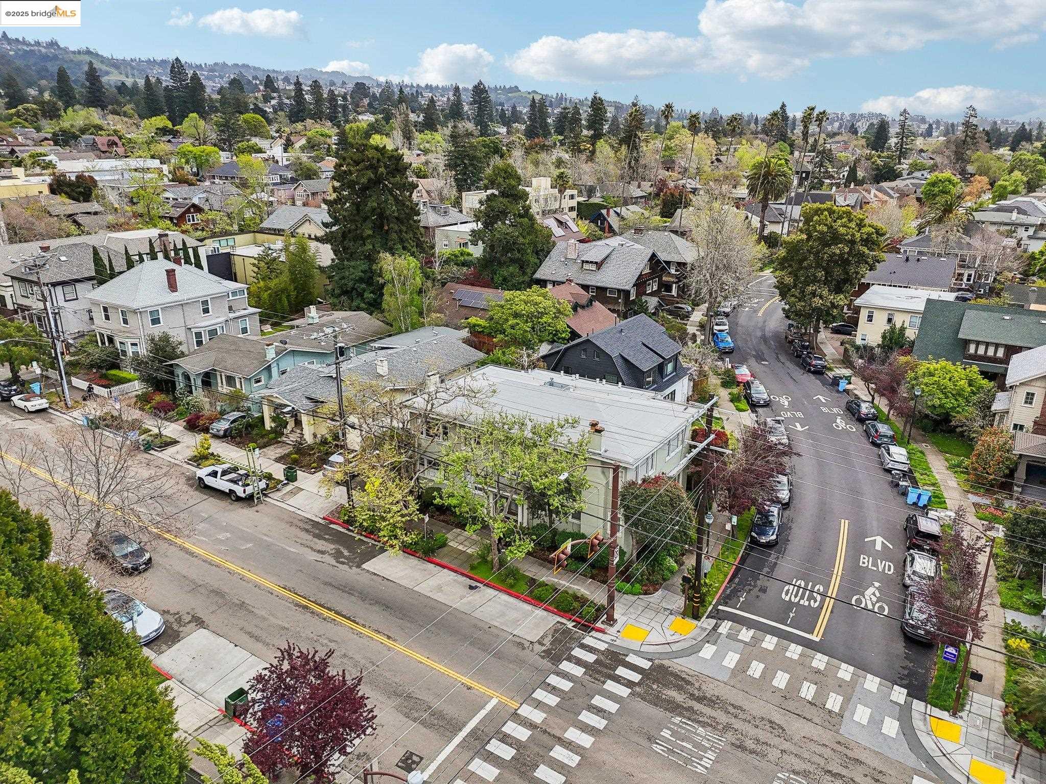 Detail Gallery Image 31 of 40 For 2600 Ashby Ave #3,  Berkeley,  CA 94705 - 1 Beds | 1 Baths