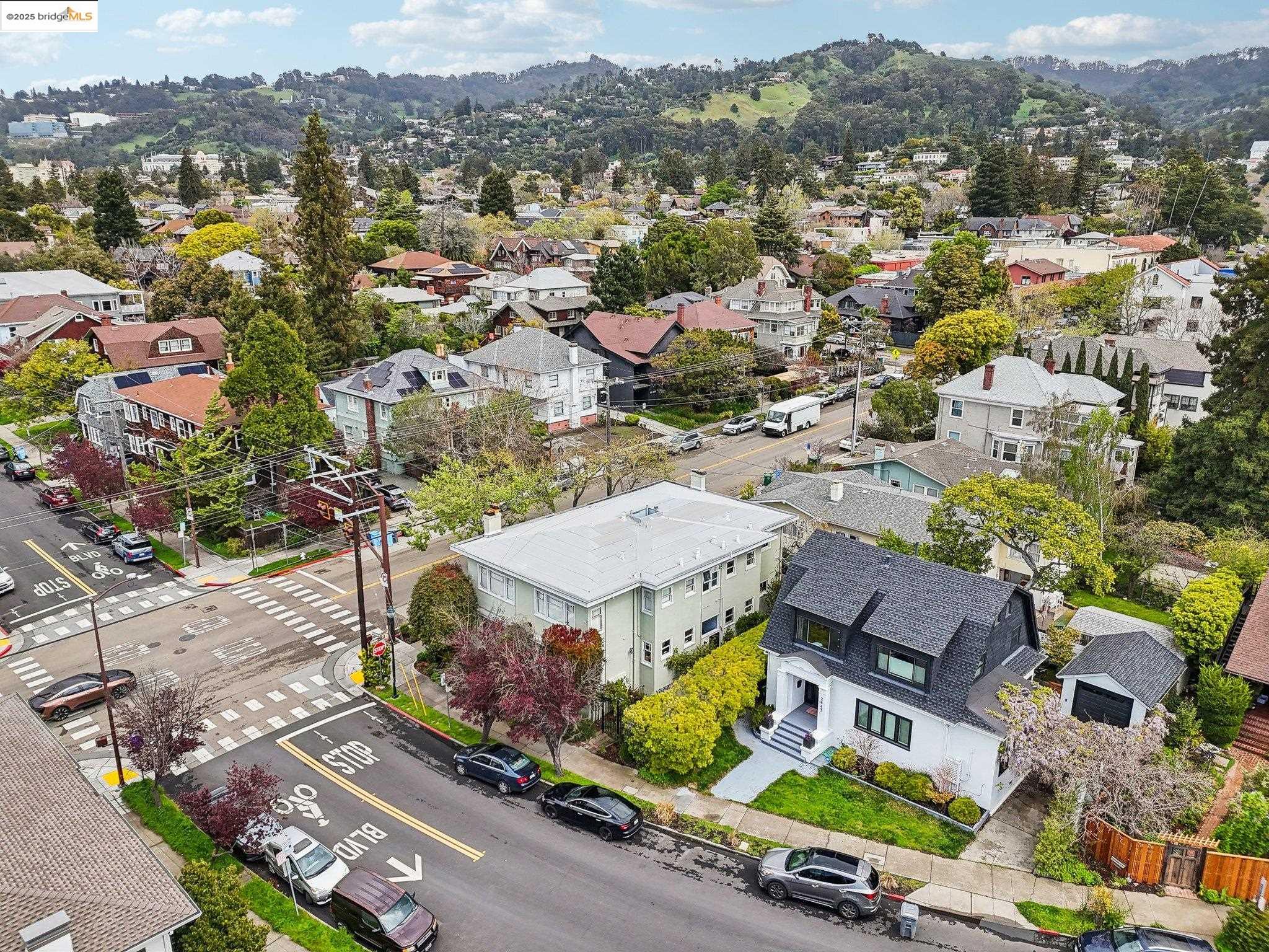 Detail Gallery Image 36 of 40 For 2600 Ashby Ave #3,  Berkeley,  CA 94705 - 1 Beds | 1 Baths