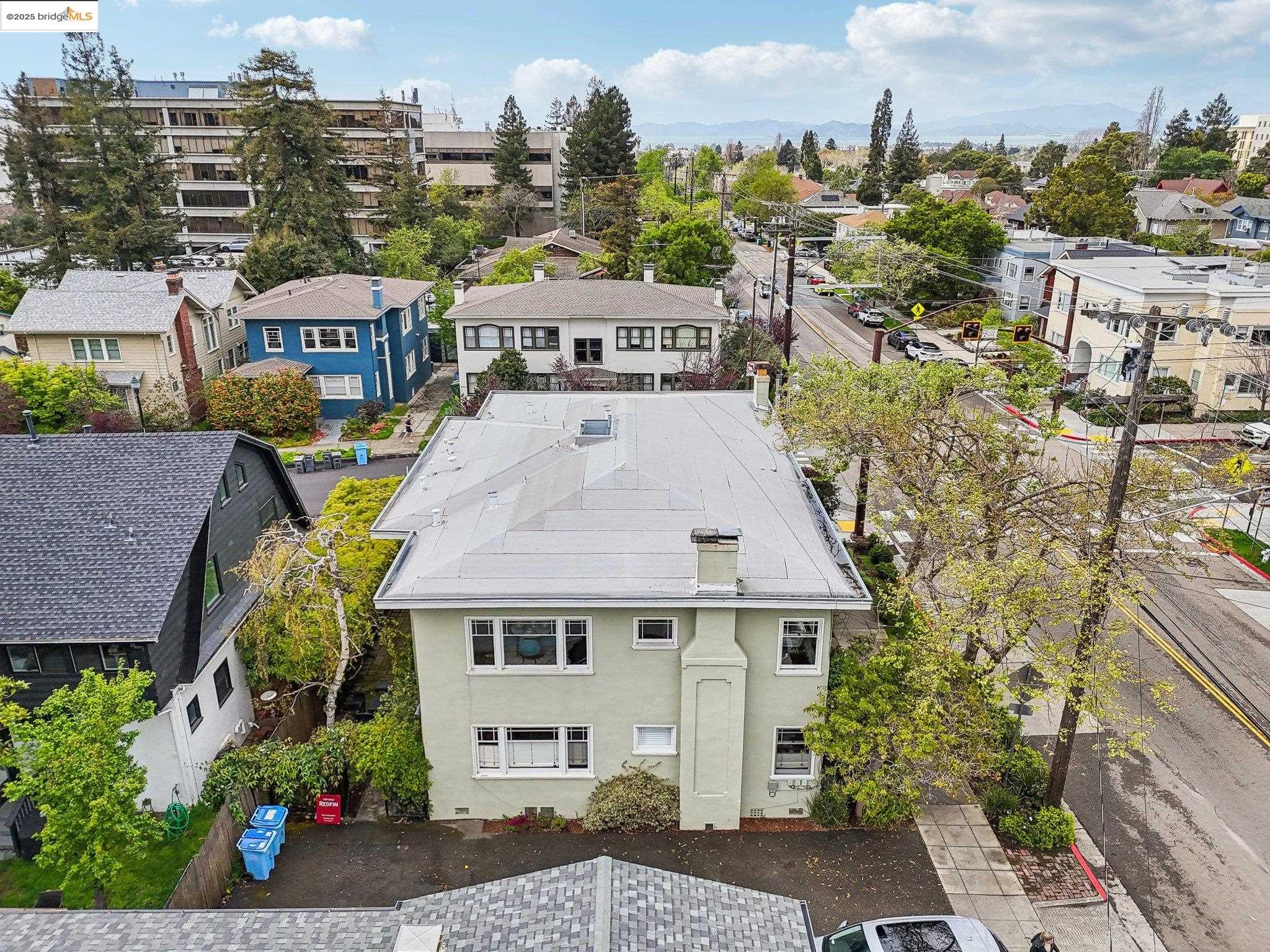 Detail Gallery Image 39 of 40 For 2600 Ashby Ave #3,  Berkeley,  CA 94705 - 1 Beds | 1 Baths