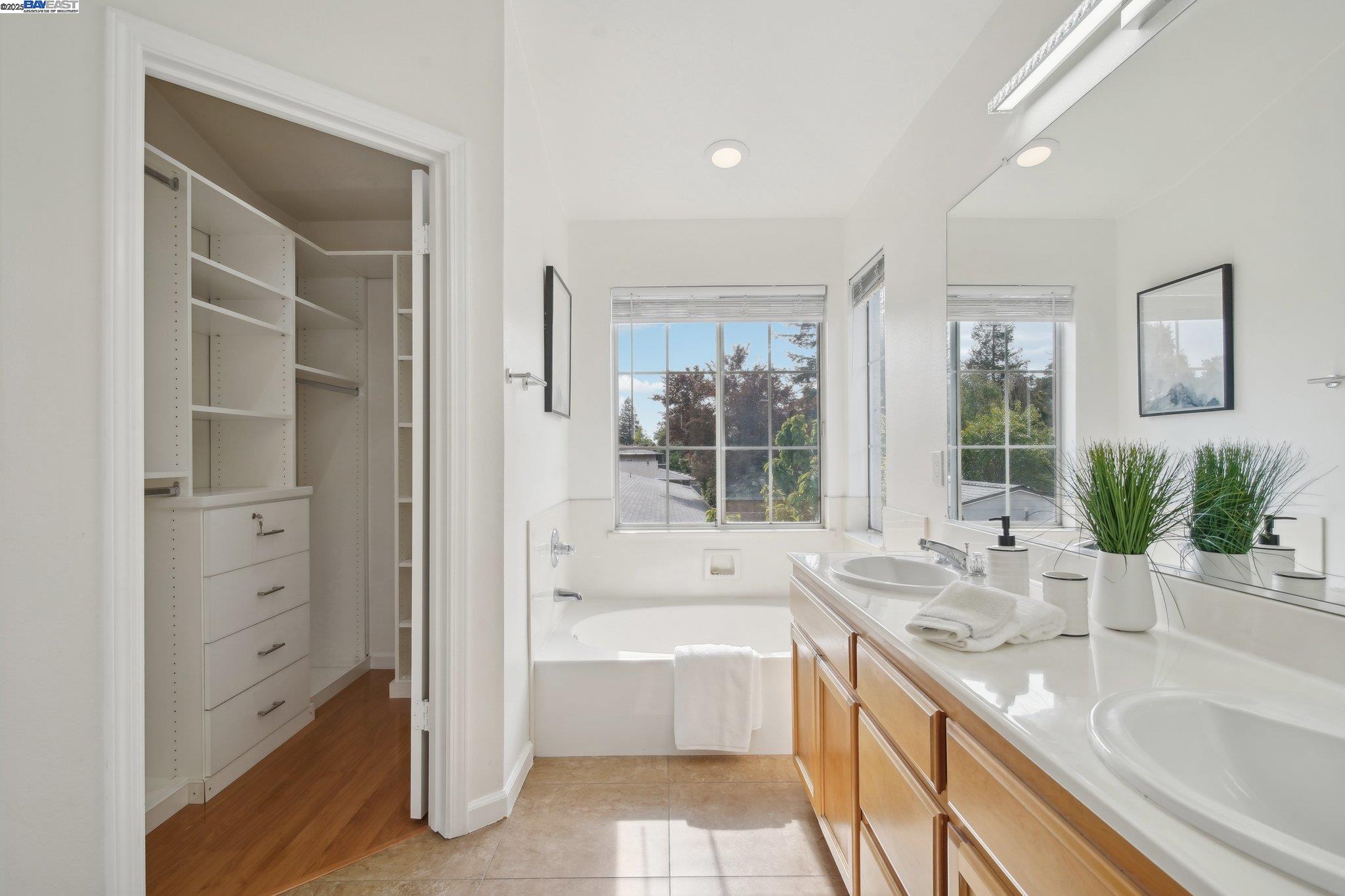 619 Ravenna Ter, Fremont, California 94536, 3 Bedrooms Bedrooms, 8 Rooms Rooms,2 BathroomsBathrooms,Residential,For Sale,619 Ravenna Ter,41091861
