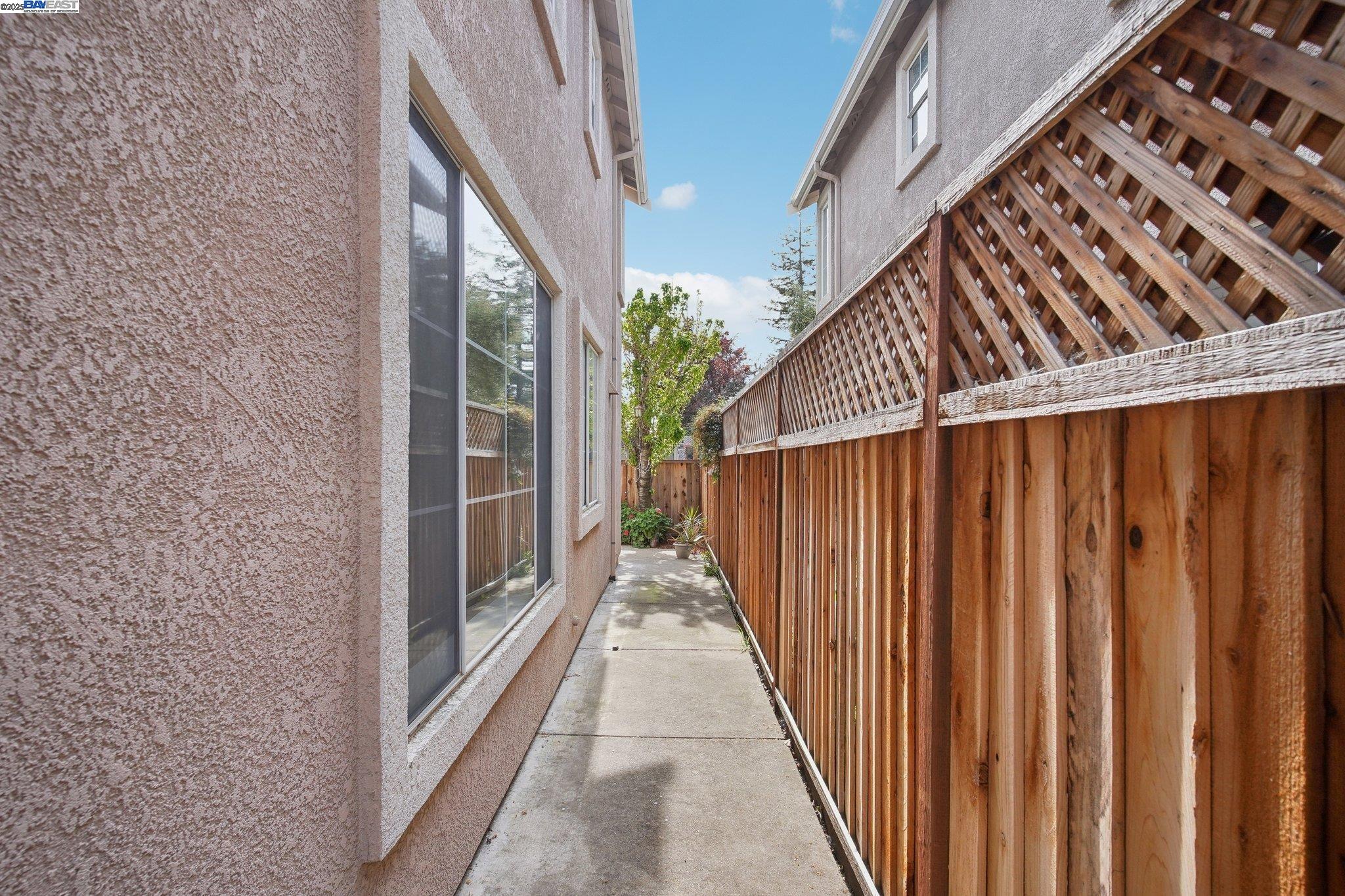 619 Ravenna Ter, Fremont, California 94536, 3 Bedrooms Bedrooms, 8 Rooms Rooms,2 BathroomsBathrooms,Residential,For Sale,619 Ravenna Ter,41091861