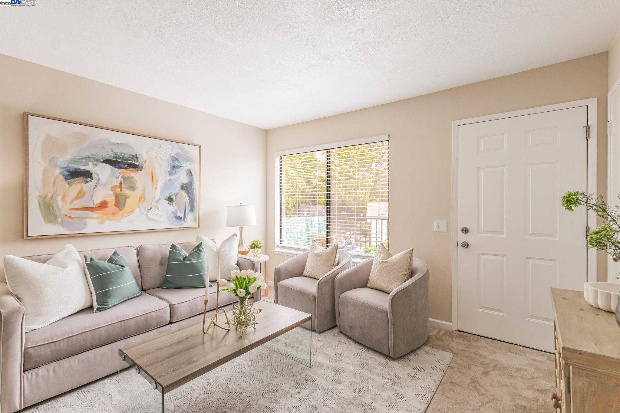 Detail Gallery Image 2 of 22 For 215 Galano Plz, Union City,  CA 94587 - 2 Beds | 1 Baths