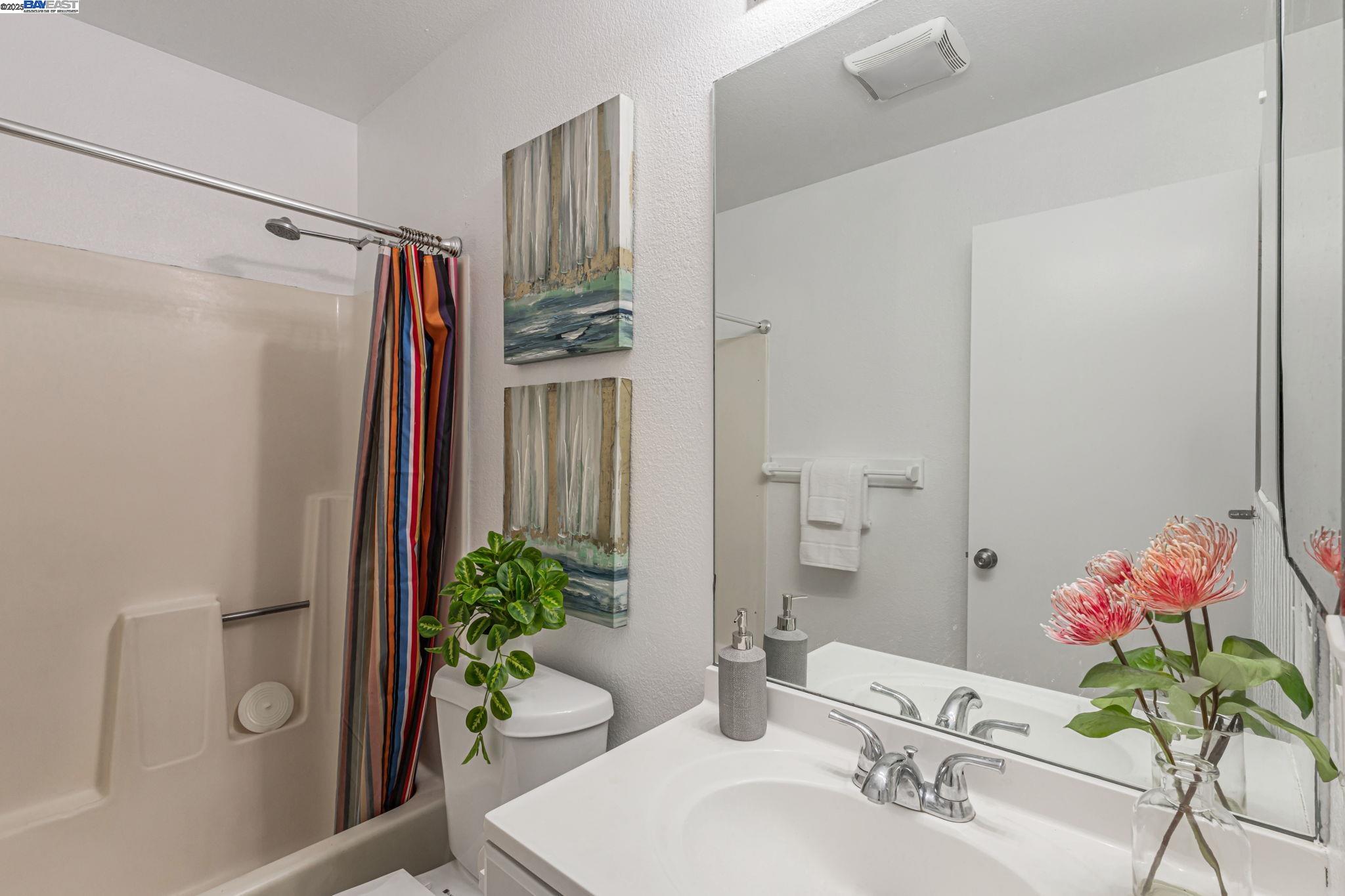 Detail Gallery Image 17 of 22 For 215 Galano Plz, Union City,  CA 94587 - 2 Beds | 1 Baths