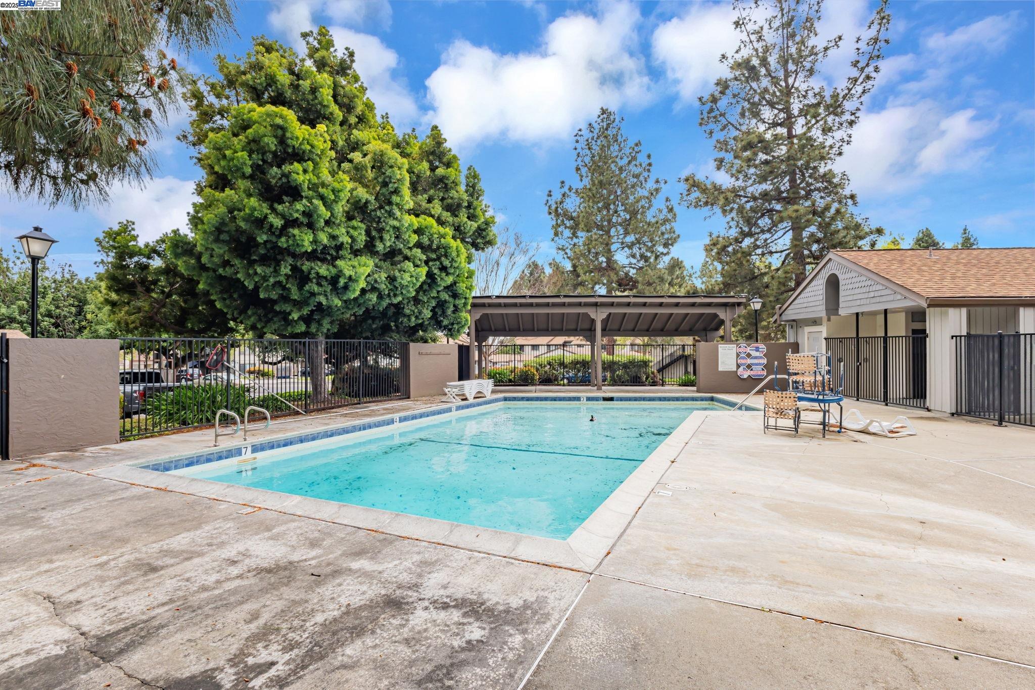 Detail Gallery Image 20 of 22 For 215 Galano Plz, Union City,  CA 94587 - 2 Beds | 1 Baths