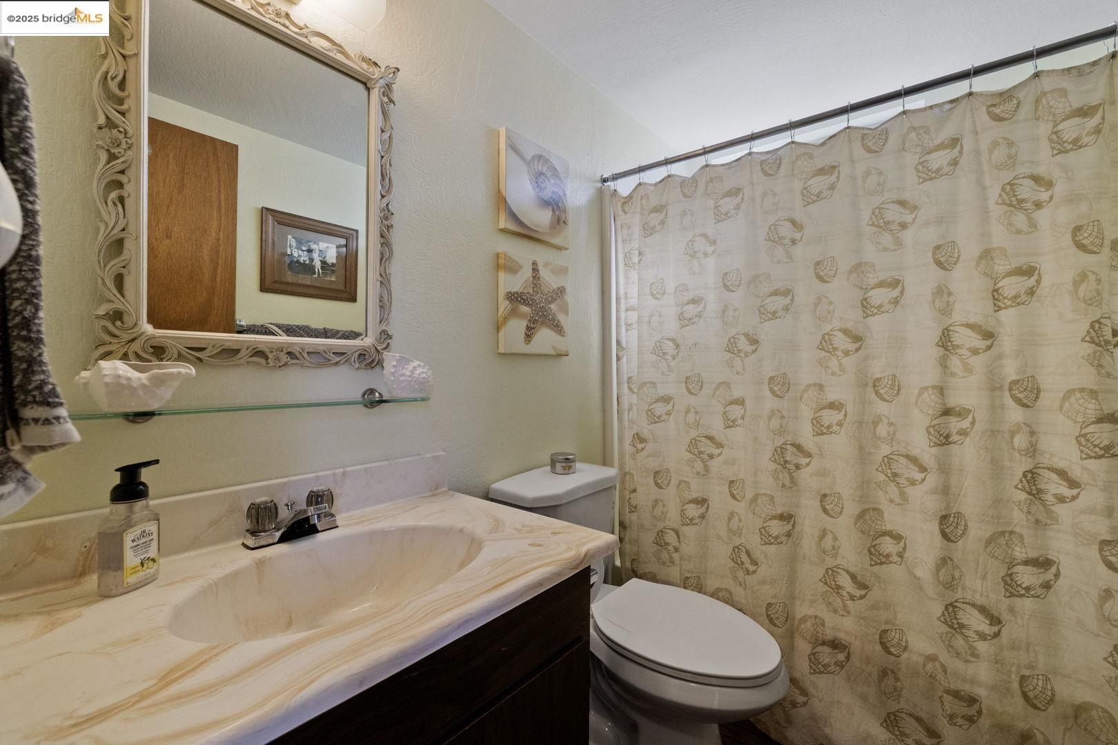 Detail Gallery Image 11 of 39 For 20887 Mckinley Way, Groveland,  CA 95321 - 4 Beds | 3 Baths