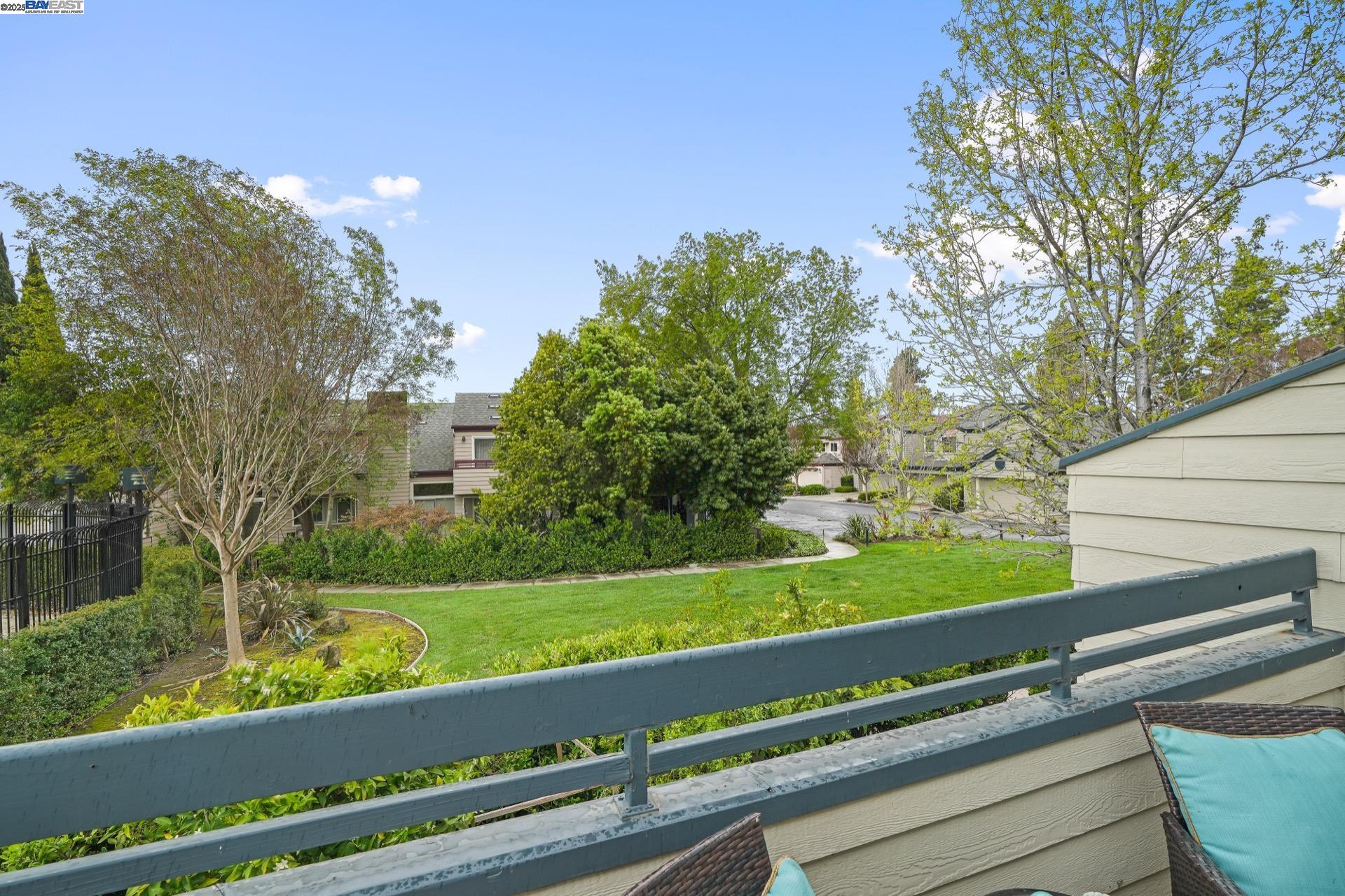 Detail Gallery Image 17 of 60 For 1592 Fairway Green Cir, San Jose,  CA 95131 - 3 Beds | 2/1 Baths